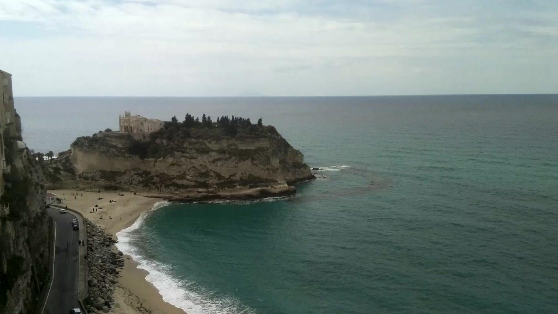 Tropea live webcam, Weather report, Tropea Calabria, Seecam, 1920x1080 Full HD Desktop