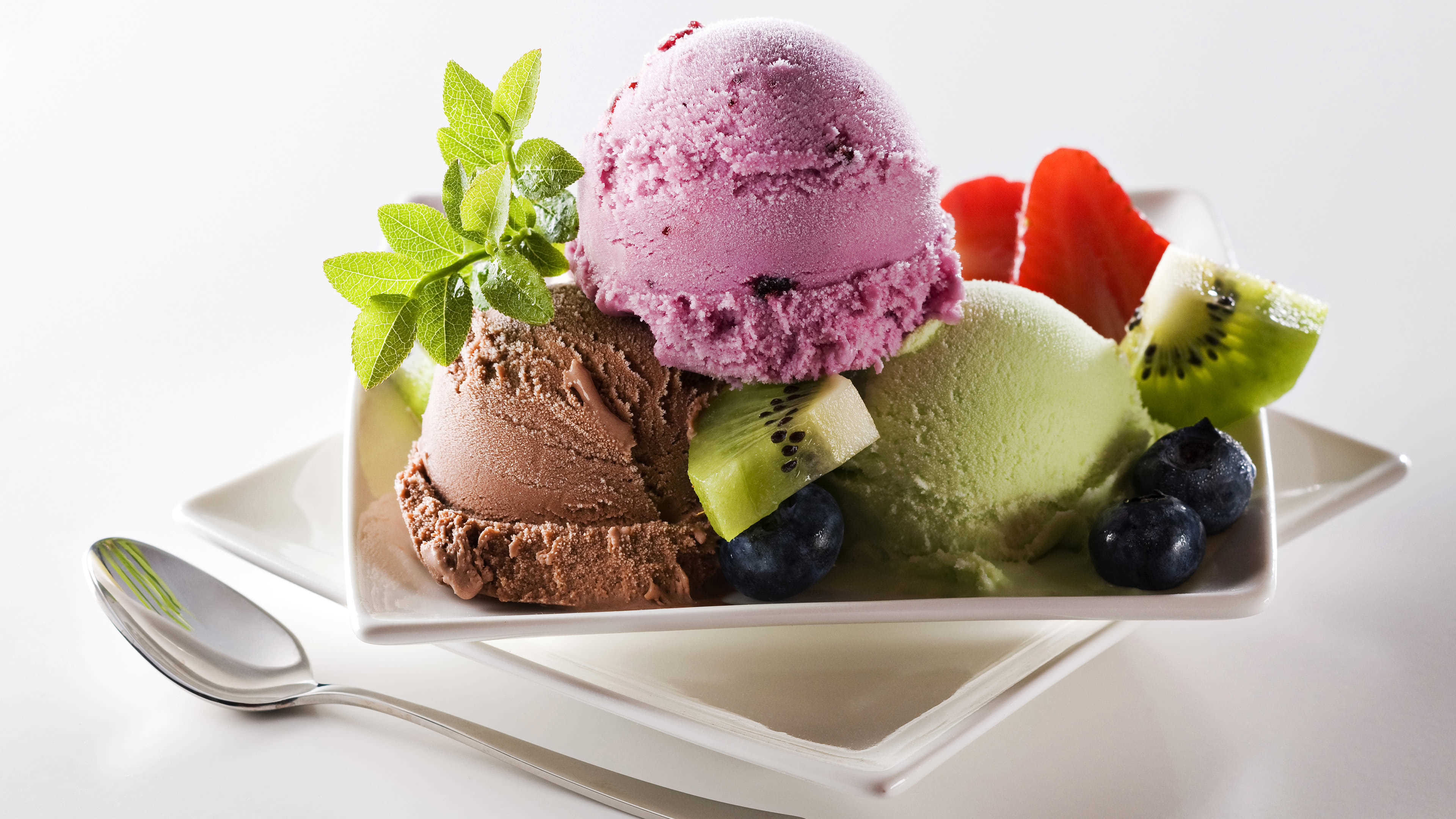 Mixed ice cream delight, Assorted flavors, Chilled indulgence, Tantalizing dessert, 3840x2160 4K Desktop