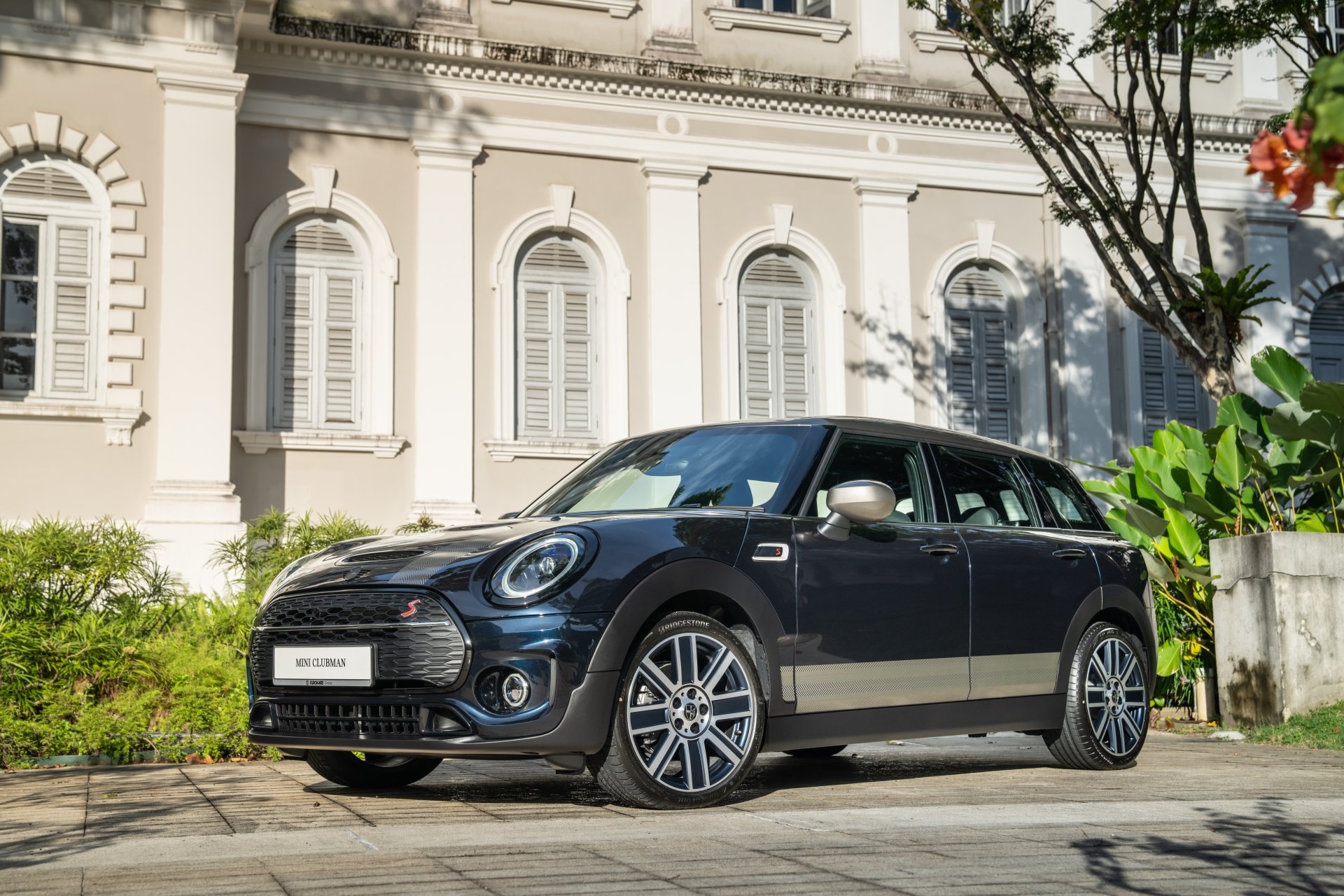 MINI Clubman, Compact size, Cooper S model, Car photography, 1920x1280 HD Desktop