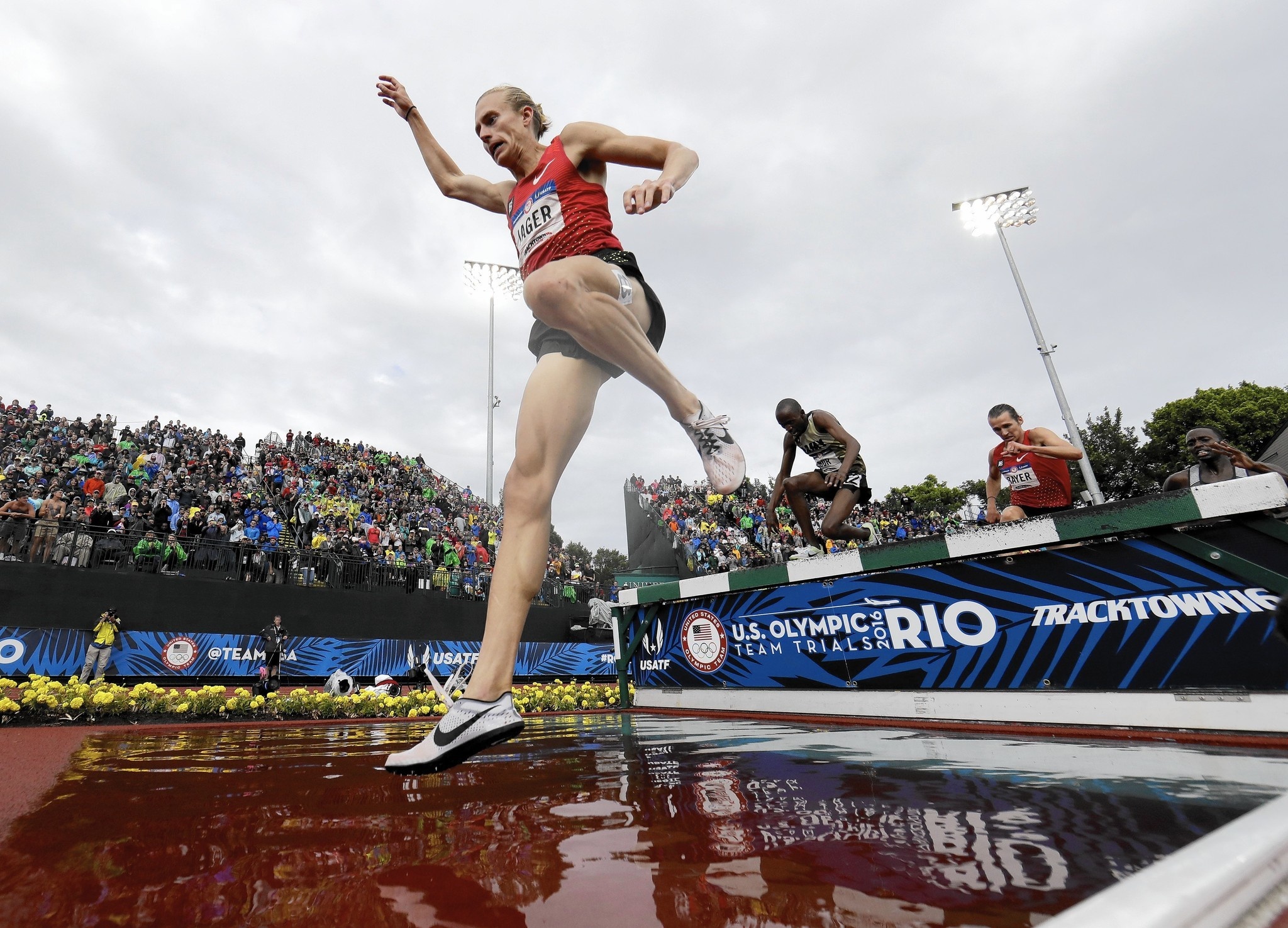 Evan Jager, Olympic gold shot, Ready for Tokyo, Chicago Tribune, 2050x1480 HD Desktop