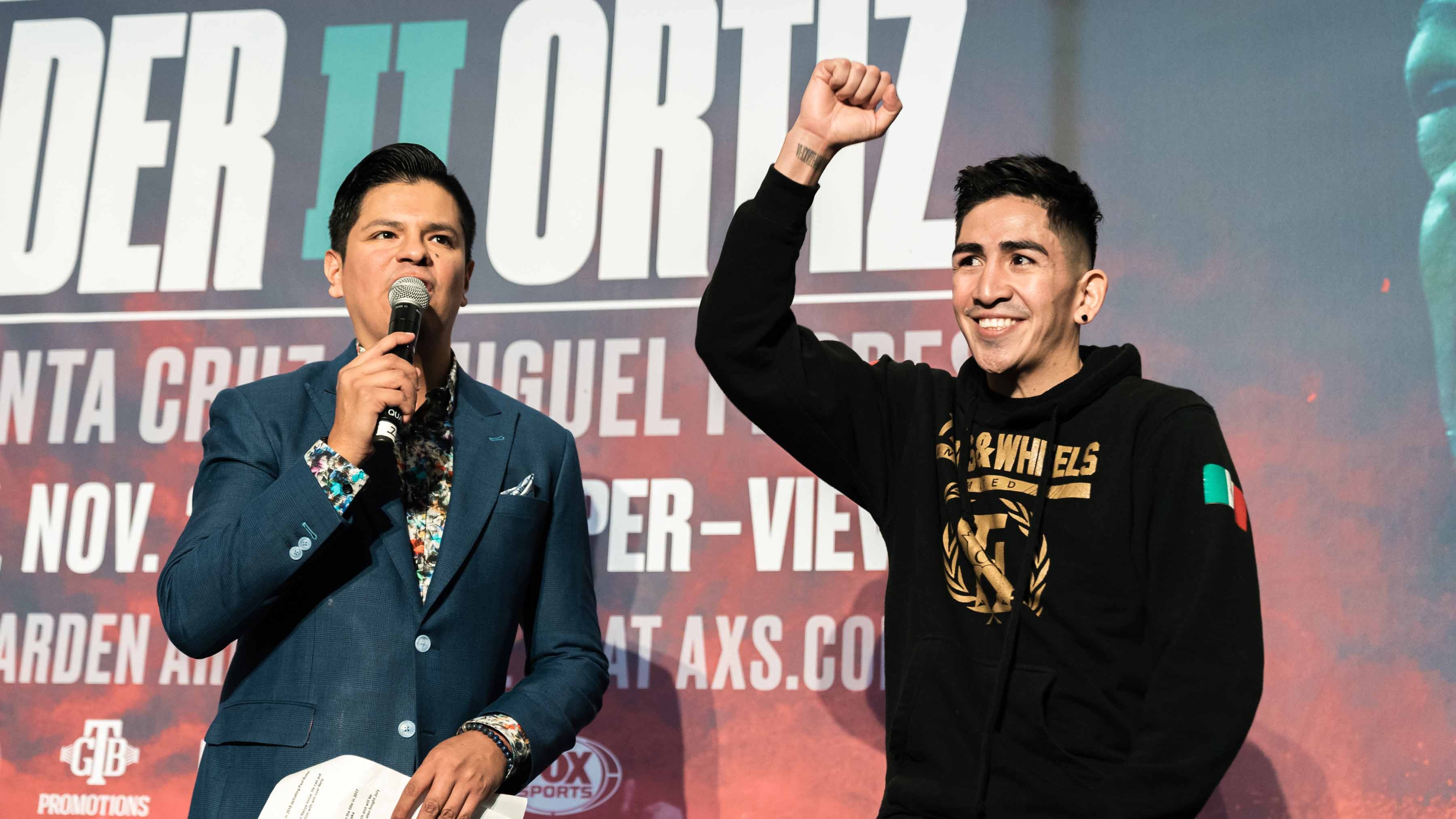 Leo Santa Cruz, Burgeoning Mexican legend, Burgeoning Mexican legend, 3600x2030 HD Desktop