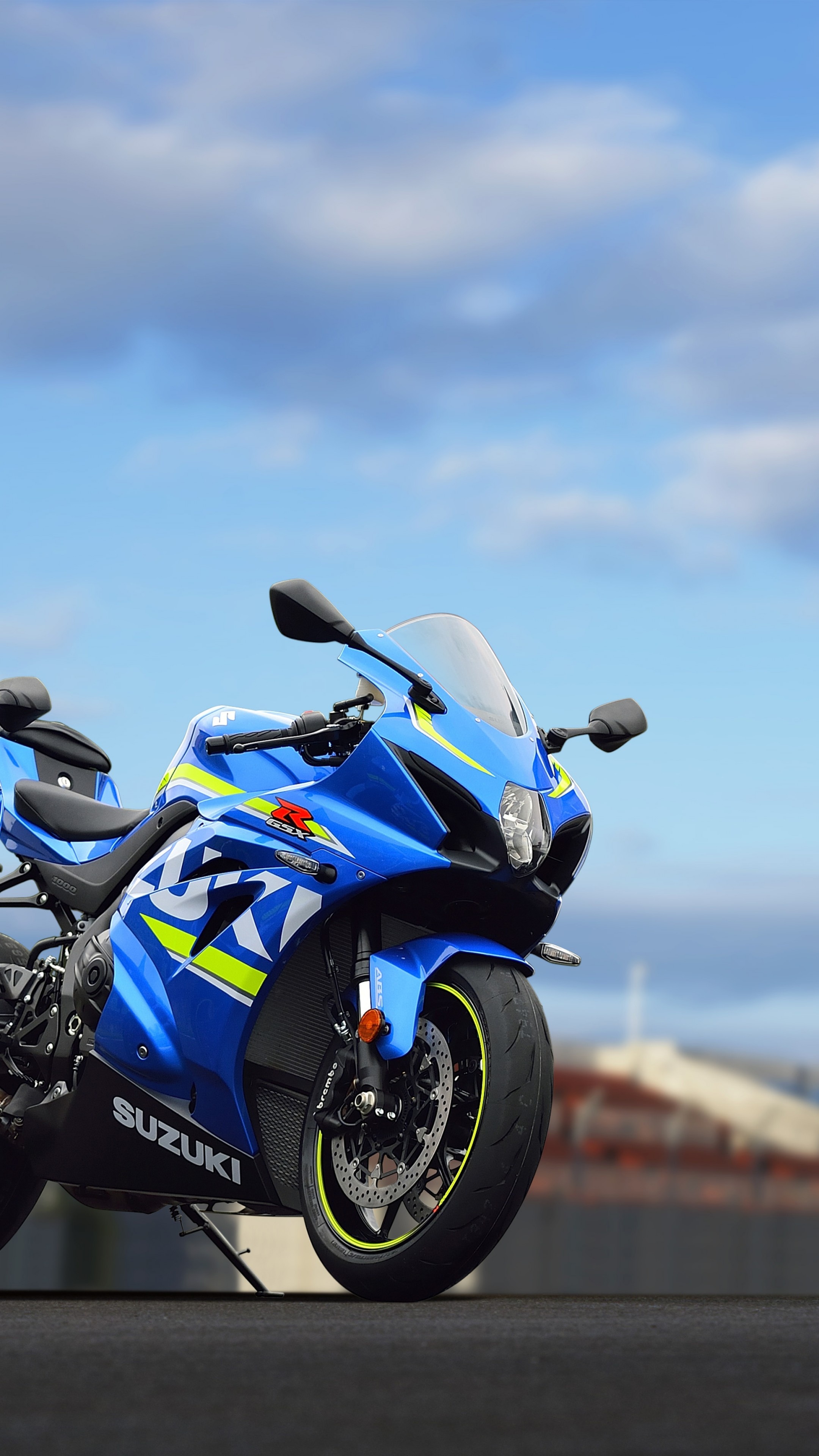 Suzuki GSX-R1000, 2017 model, 4K wallpaper, Sportbike excellence, 2160x3840 4K Phone