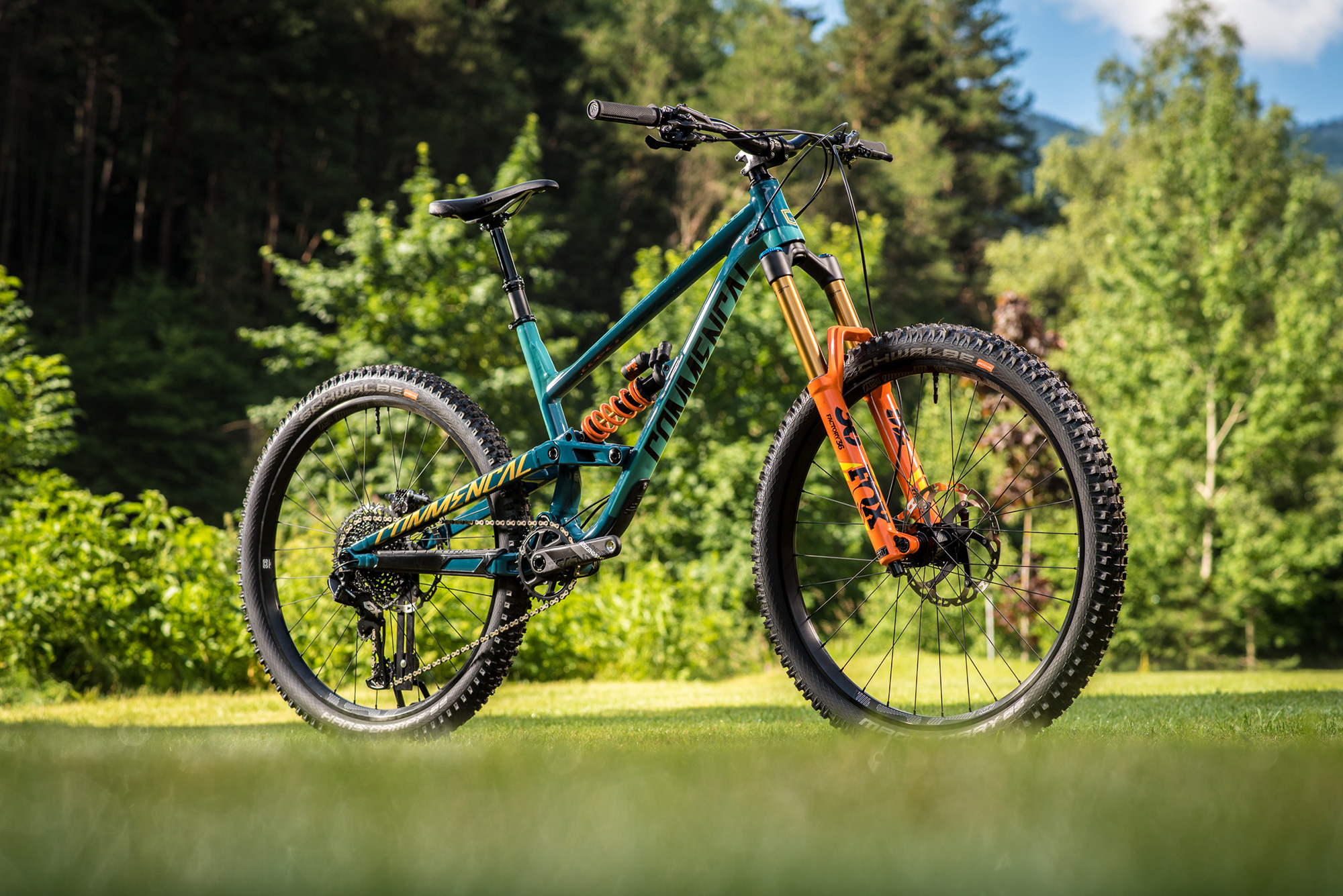 Commencal 2019 range, Sports bikes, Adventure athletes, Extreme sports, 2000x1340 HD Desktop