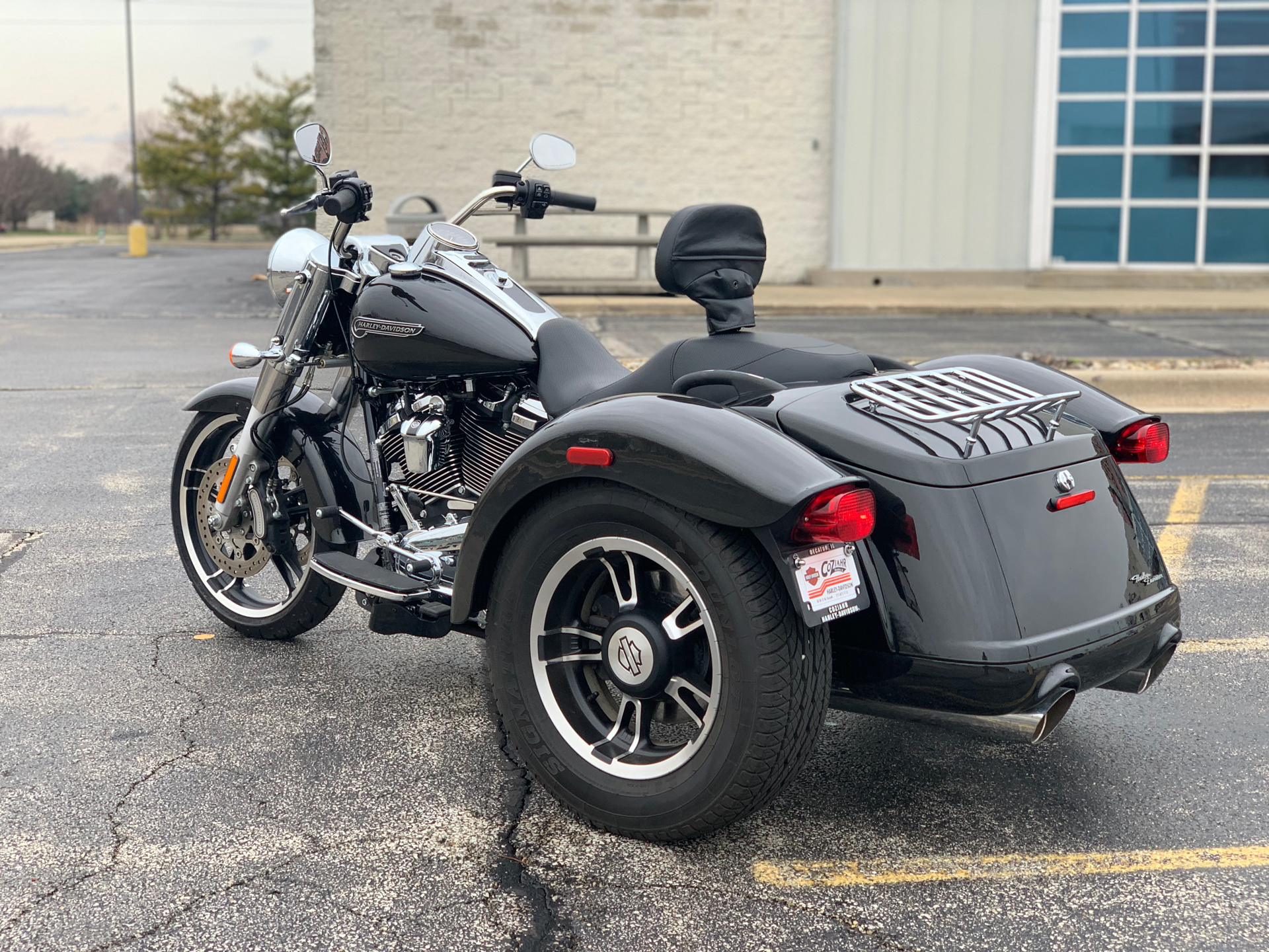 Harley-Davidson Freewheeler, Unleash your adventurous spirit, Bold and powerful, True freedom of the road, 1920x1440 HD Desktop