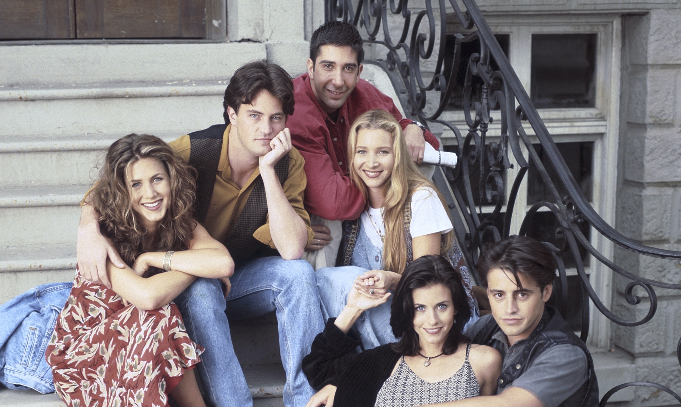Jennifer Aniston, Iconic Friends looks, Fashion trend, Jeans overalls, 2340x1400 HD Desktop