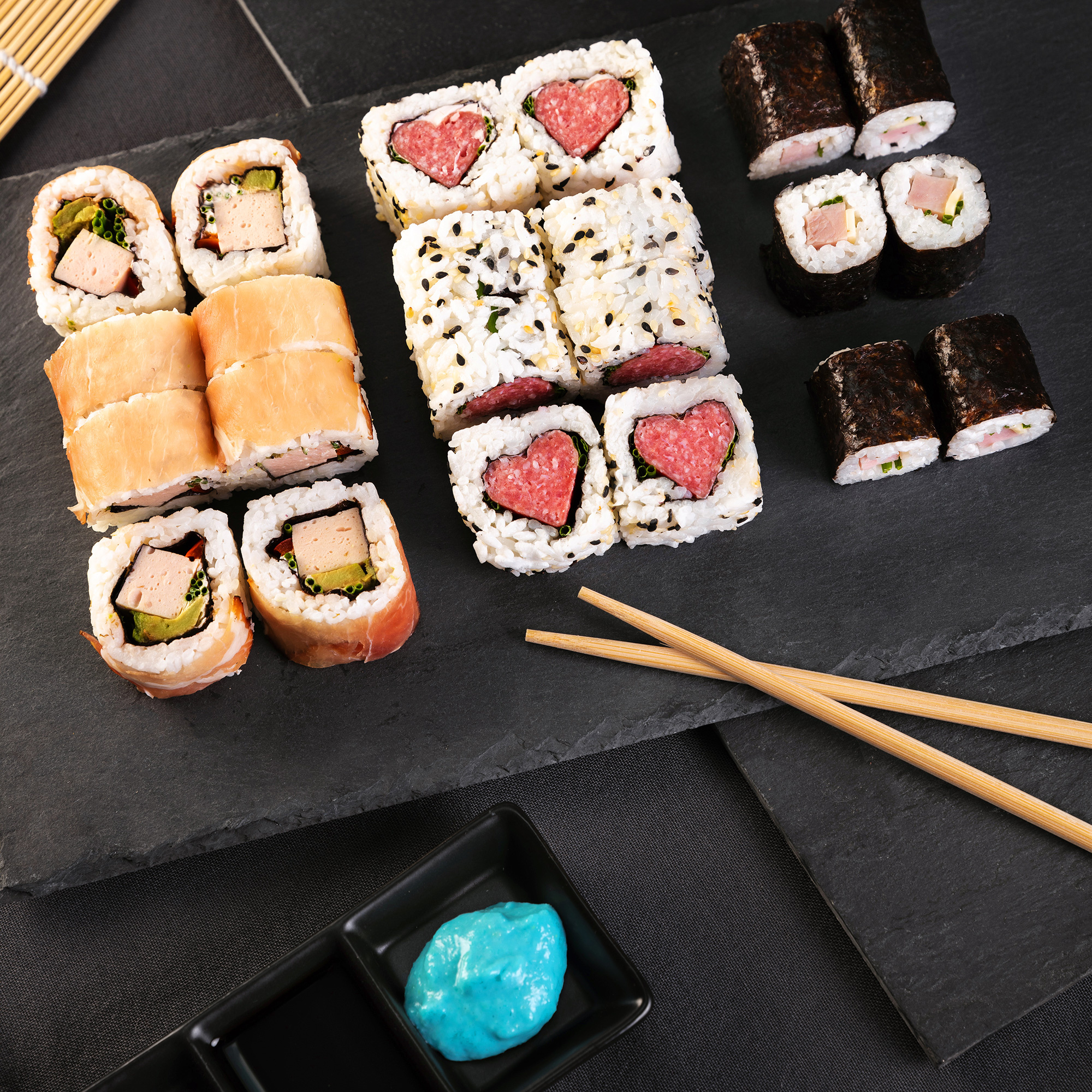 Bayerisch Sushi, Wurst Barons, 2000x2000 HD Phone