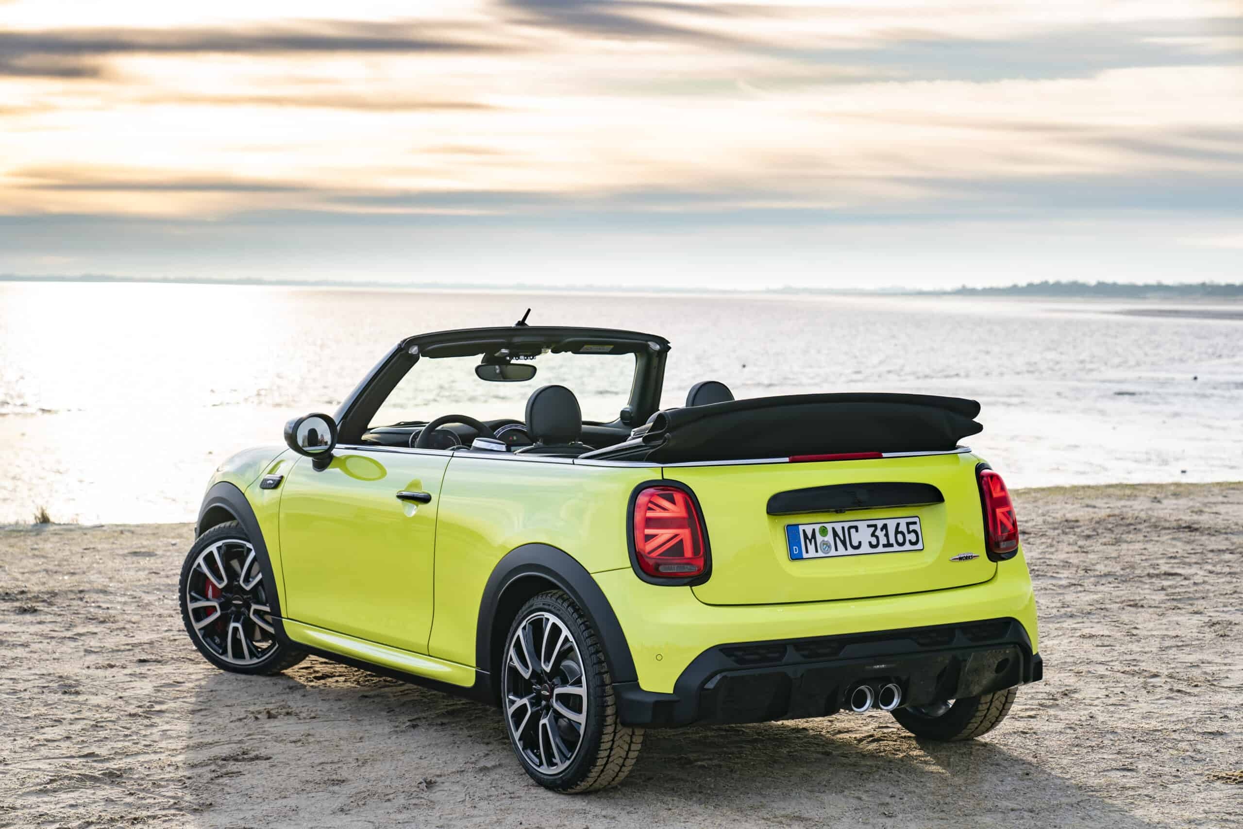 MINI Convertible, Markstart fr das, Neue MINI Cabrio, MINI, 2560x1710 HD Desktop