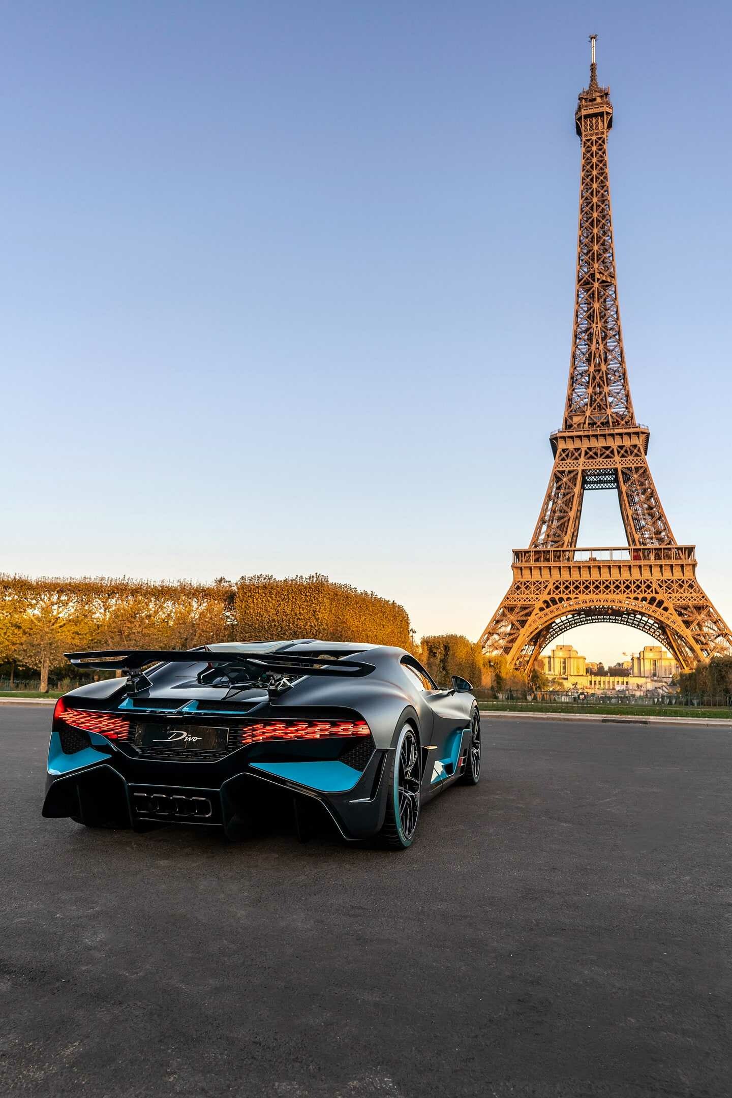 Bugatti Divo wallpaper, Exquisite luxury car, 1440x2160 HD Phone