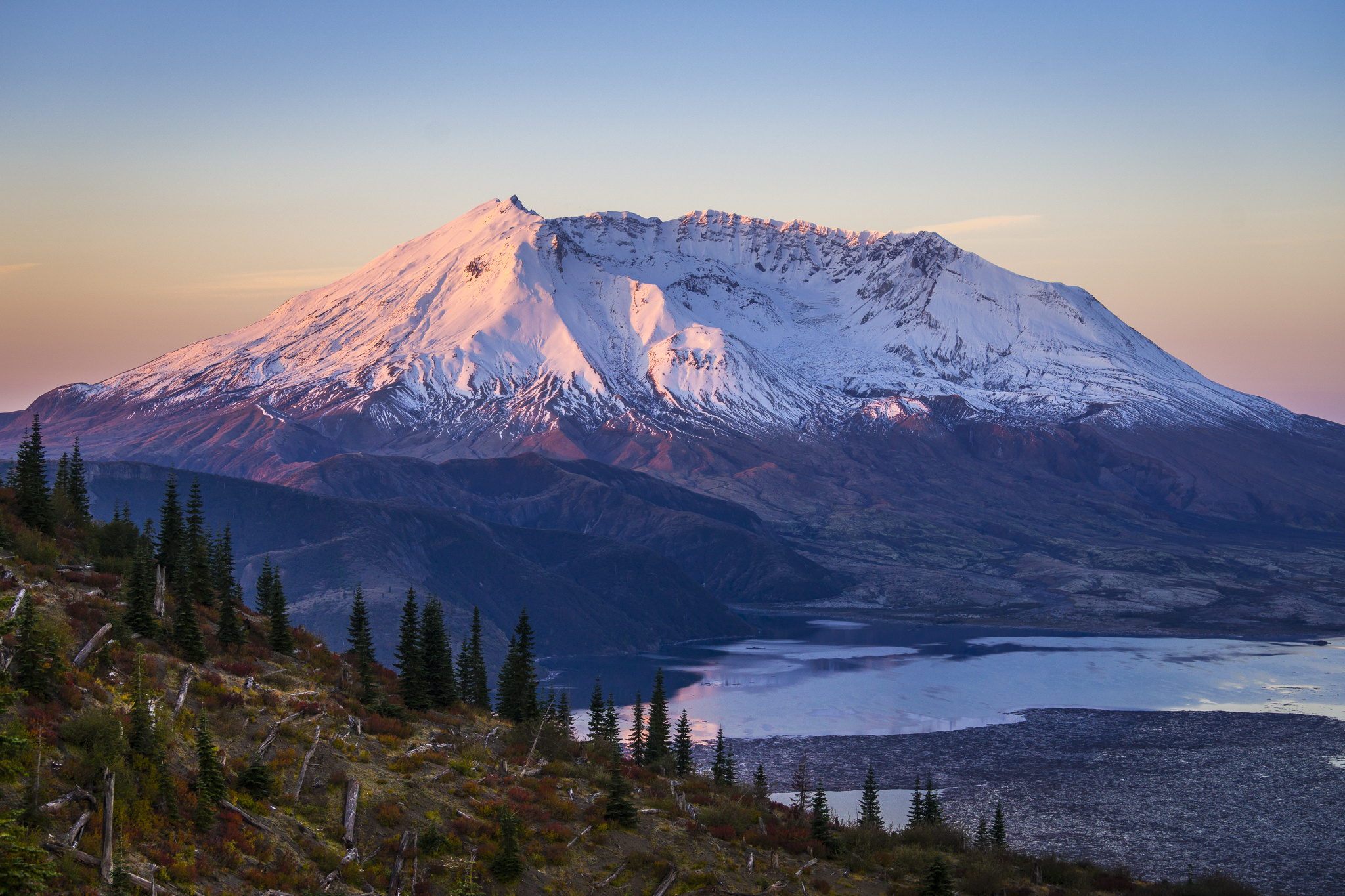 Mount St. Helens, Secret world, 2050x1370 HD Desktop