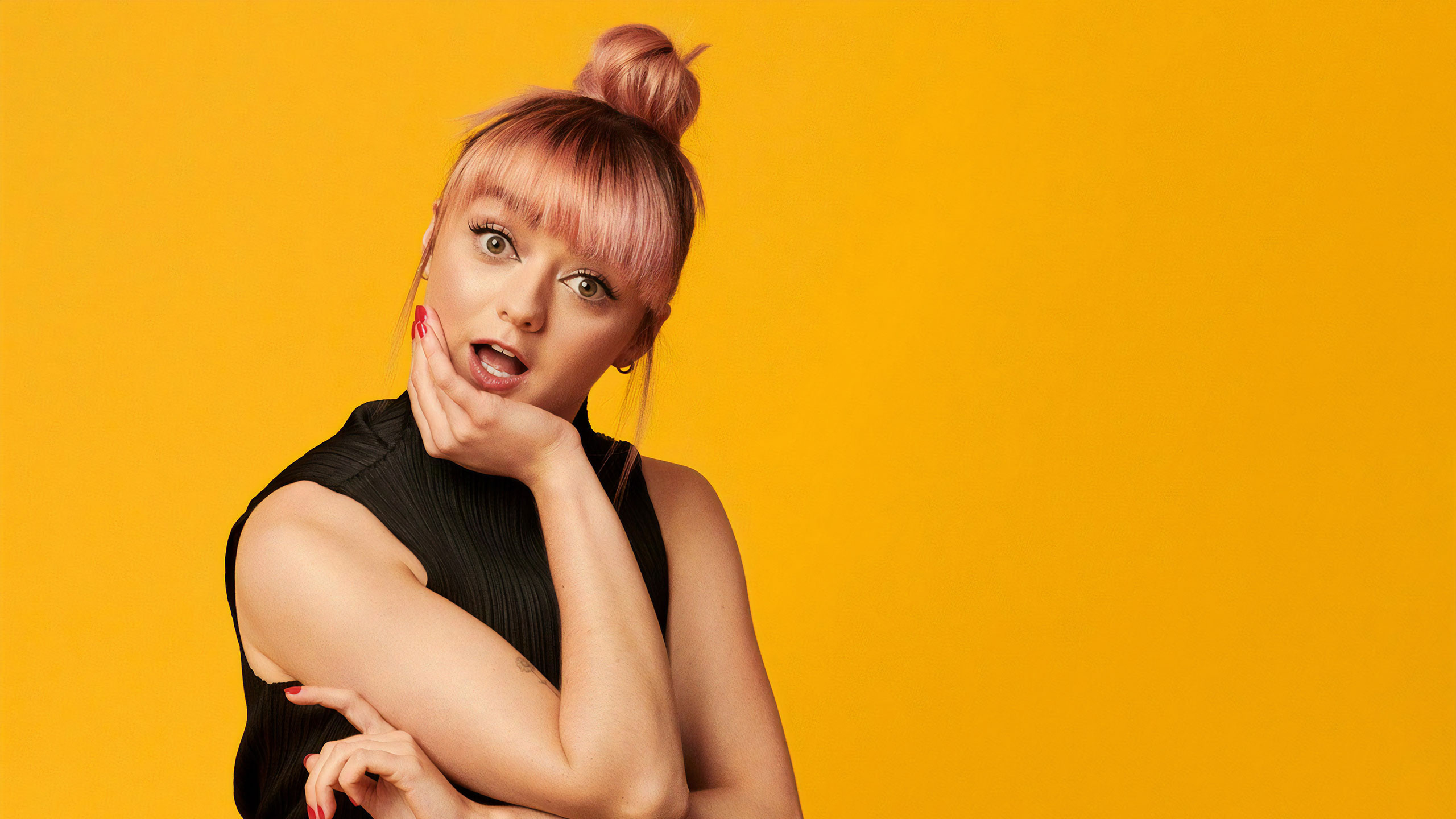 Maisie Williams, Comic Con 2019, Celebrities, 4K wallpapers, 2560x1440 HD Desktop