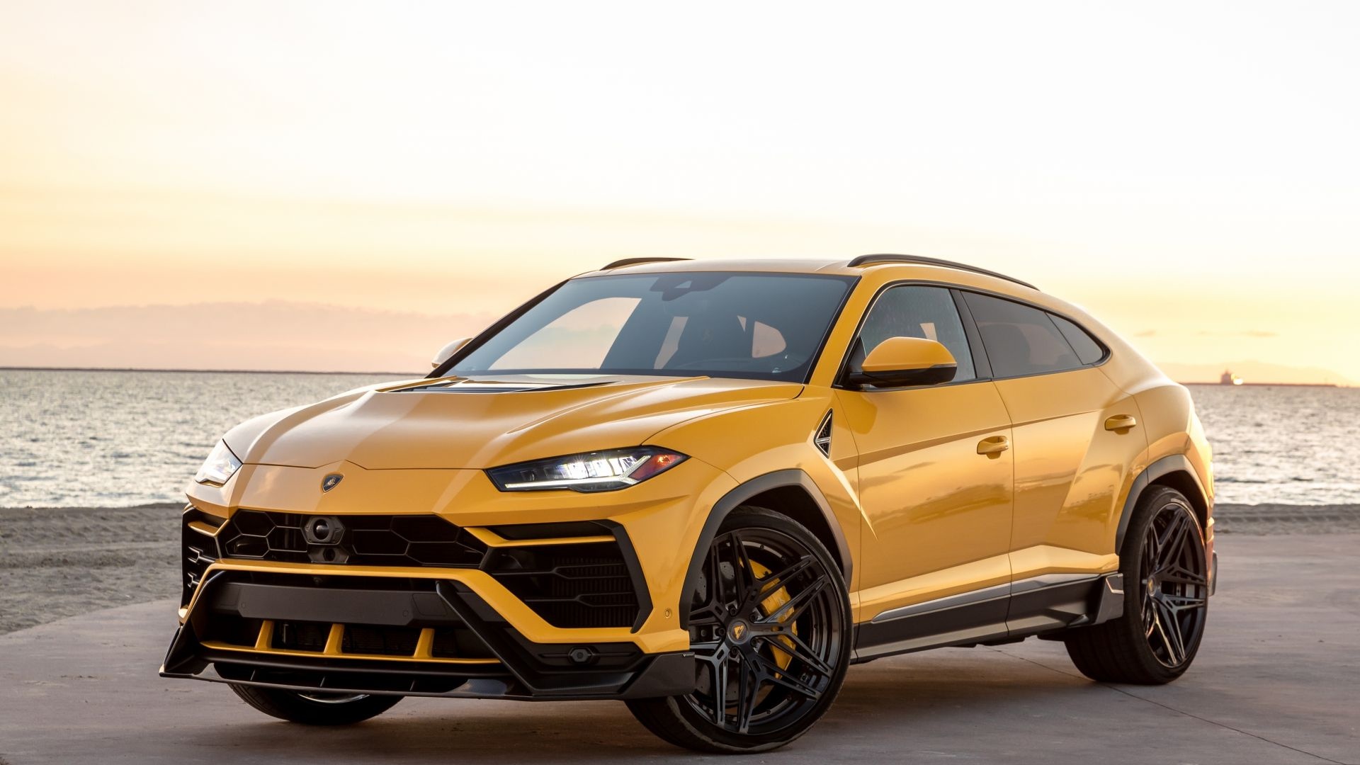 Lamborghini Urus, Cool factor, Power incarnate, Striking aesthetics, 1920x1080 Full HD Desktop