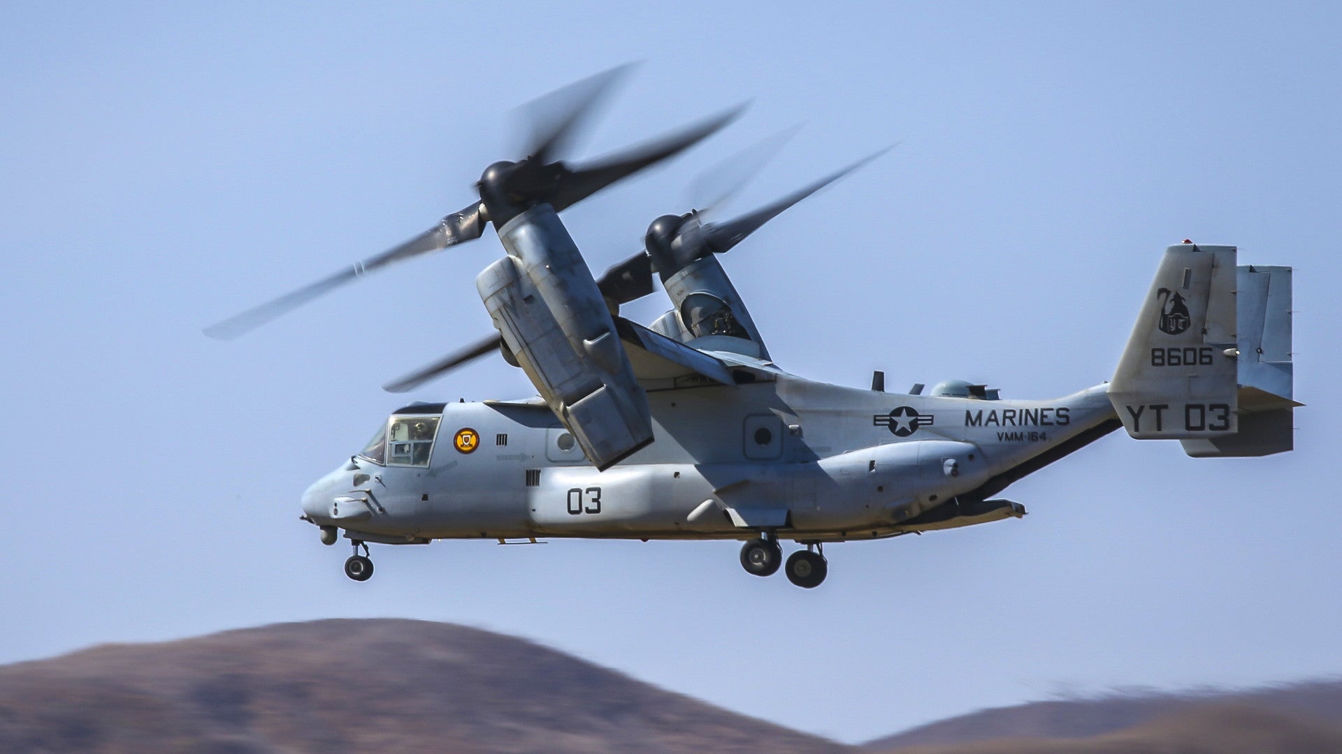 V-22 Osprey, Tiltrotor aircraft, Tactical maneuvers, Versatile capabilities, 1920x1080 Full HD Desktop