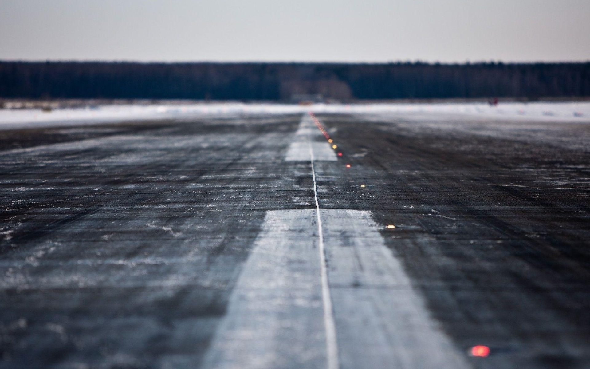 Runway wallpapers, Airport scenes, Takeoff and landing, Travel photography, 1920x1200 HD Desktop