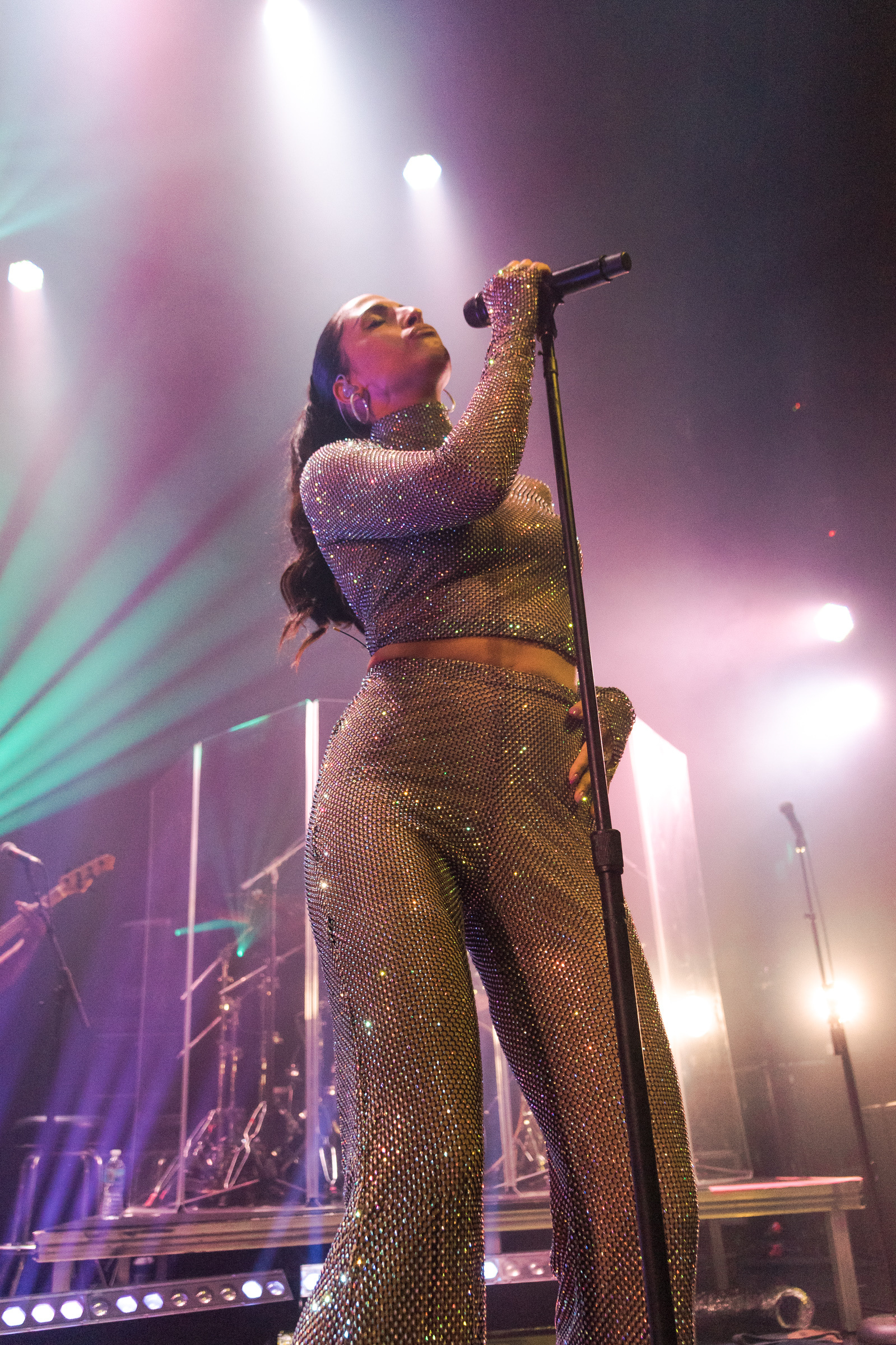 Snoh Aalegra, Concert photos, Park West, Pursuit of Dopeness, 1600x2400 HD Phone