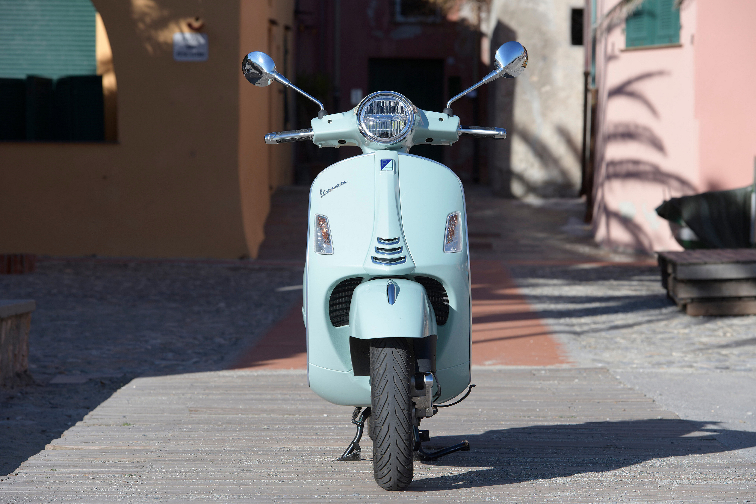 Vespa GTS 300, Auto elegance, Top-speed performance, Timeless design, 2530x1690 HD Desktop