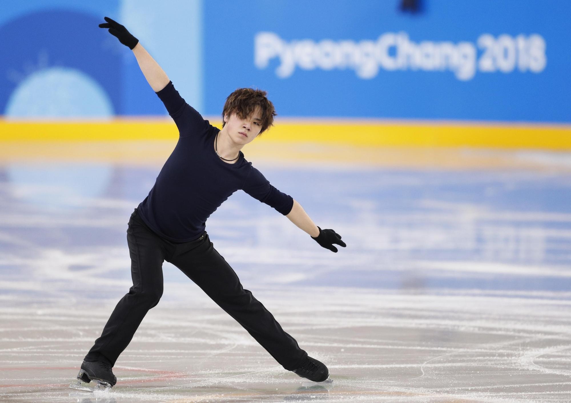 Shoma Uno, Workout, Brian Orser, Yuzuru Hanyu's training, 2000x1420 HD Desktop
