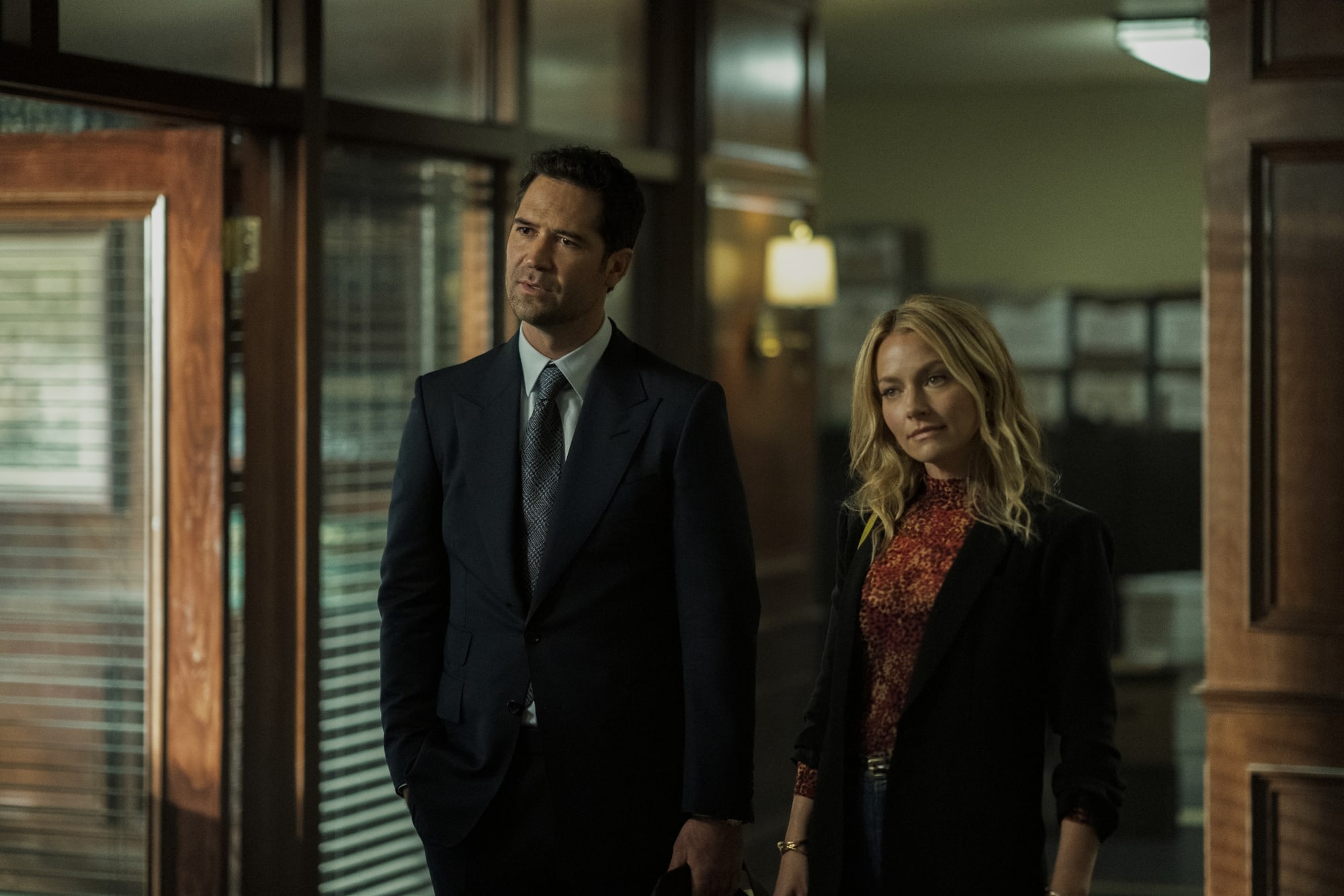 Lincoln Lawyer, Netflix series, Release time in different time zones, 2000x1340 HD Desktop