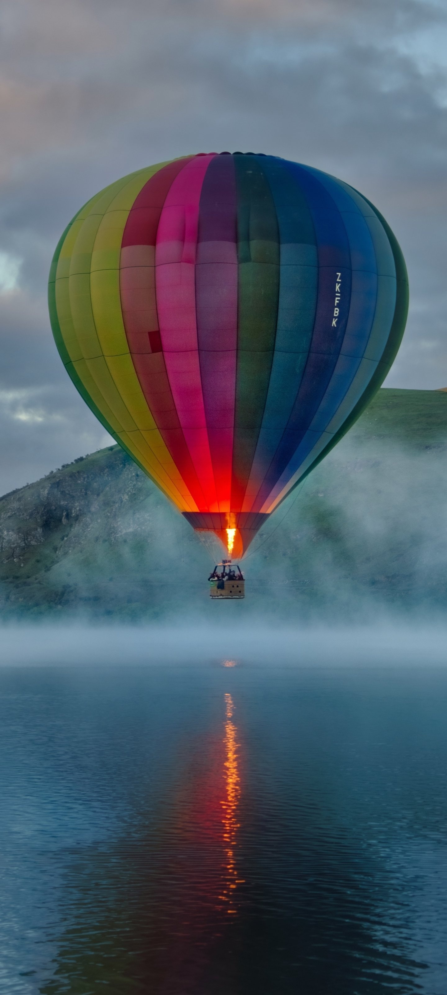 Vehicle: hot air balloon, Air travel, Aerial adventure, Floating transport, 1440x3200 HD Phone