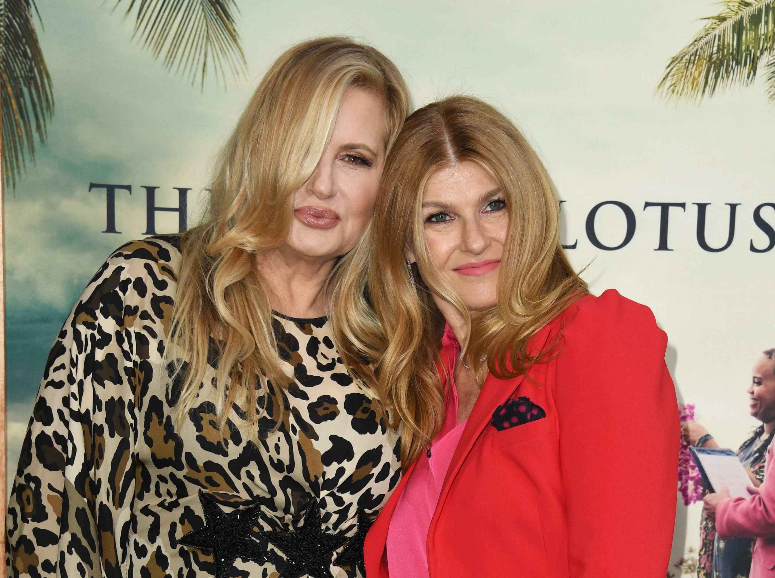 The White Lotus, Jennifer Coolidge, Connie Britton, Ghosts, 2560x1920 HD Desktop