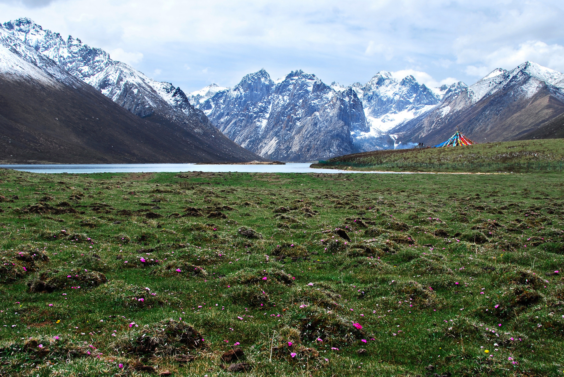 Bayan Har Mountains, Scenic wonders, Natural attractions, Mystical charm, 1920x1290 HD Desktop