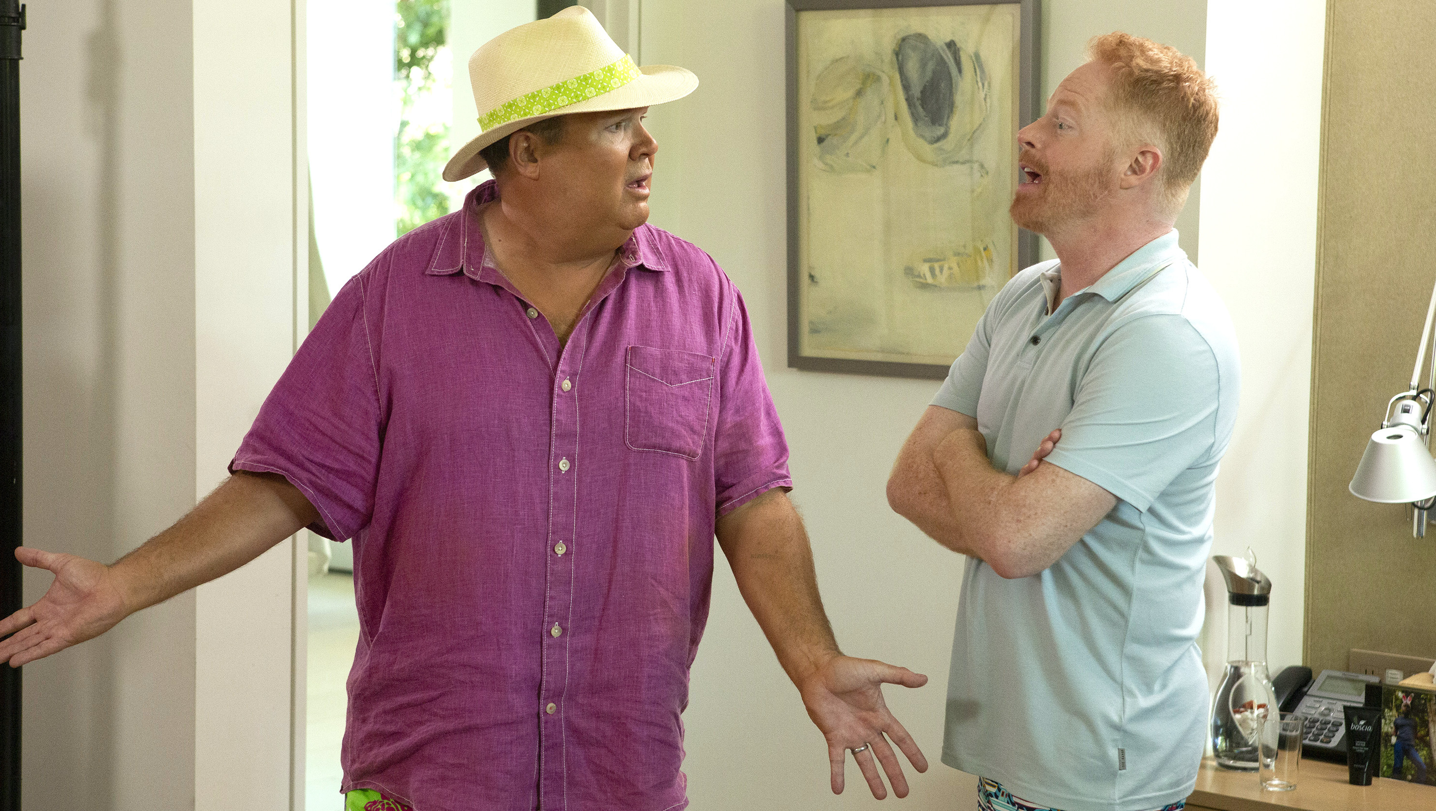 Modern Family, Praise for inclusion, Gay stereotypes, 2960x1670 HD Desktop