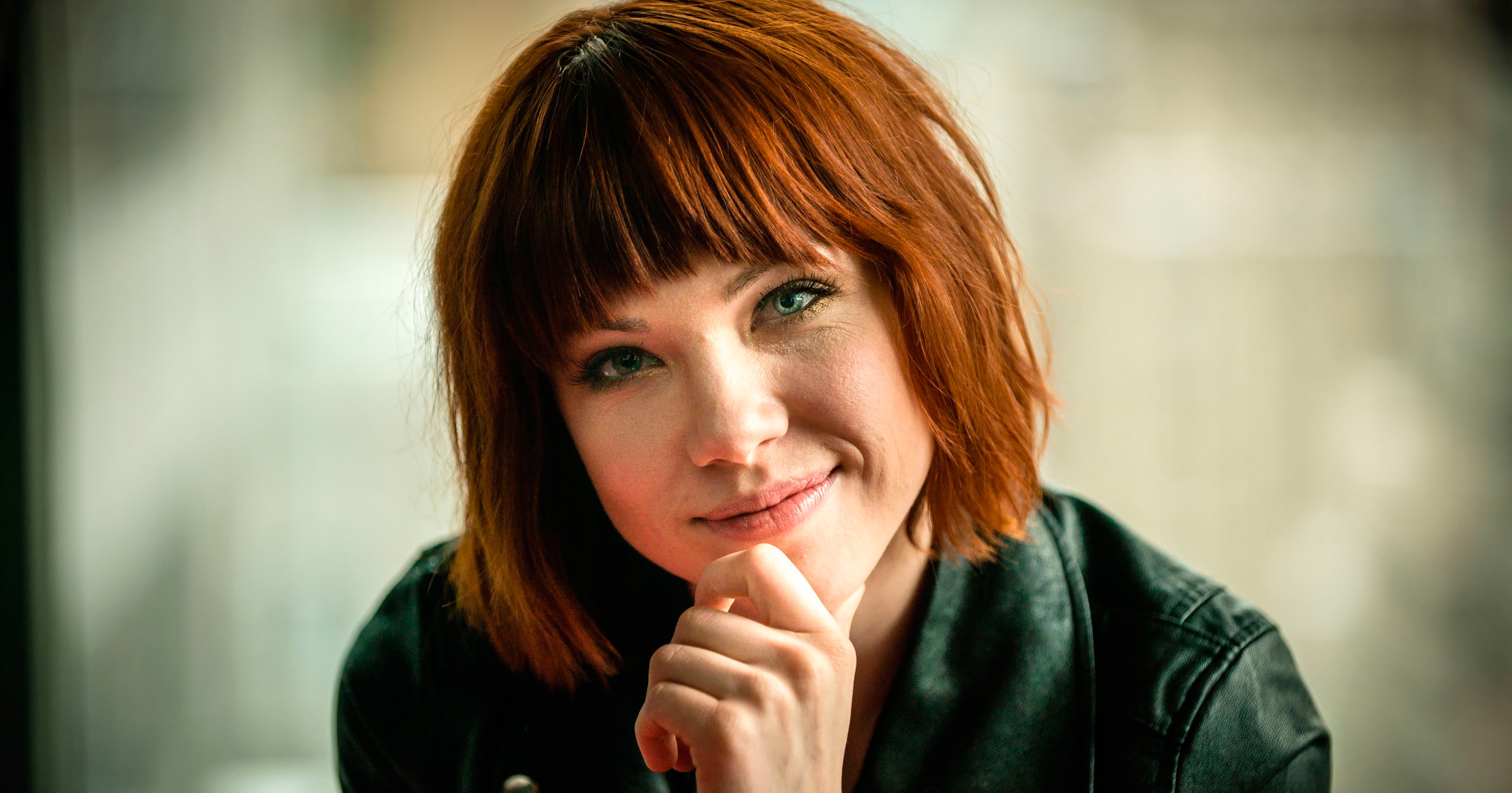 Carly Rae Jepsen, Singer, Smile face, 3200x1680 HD Desktop