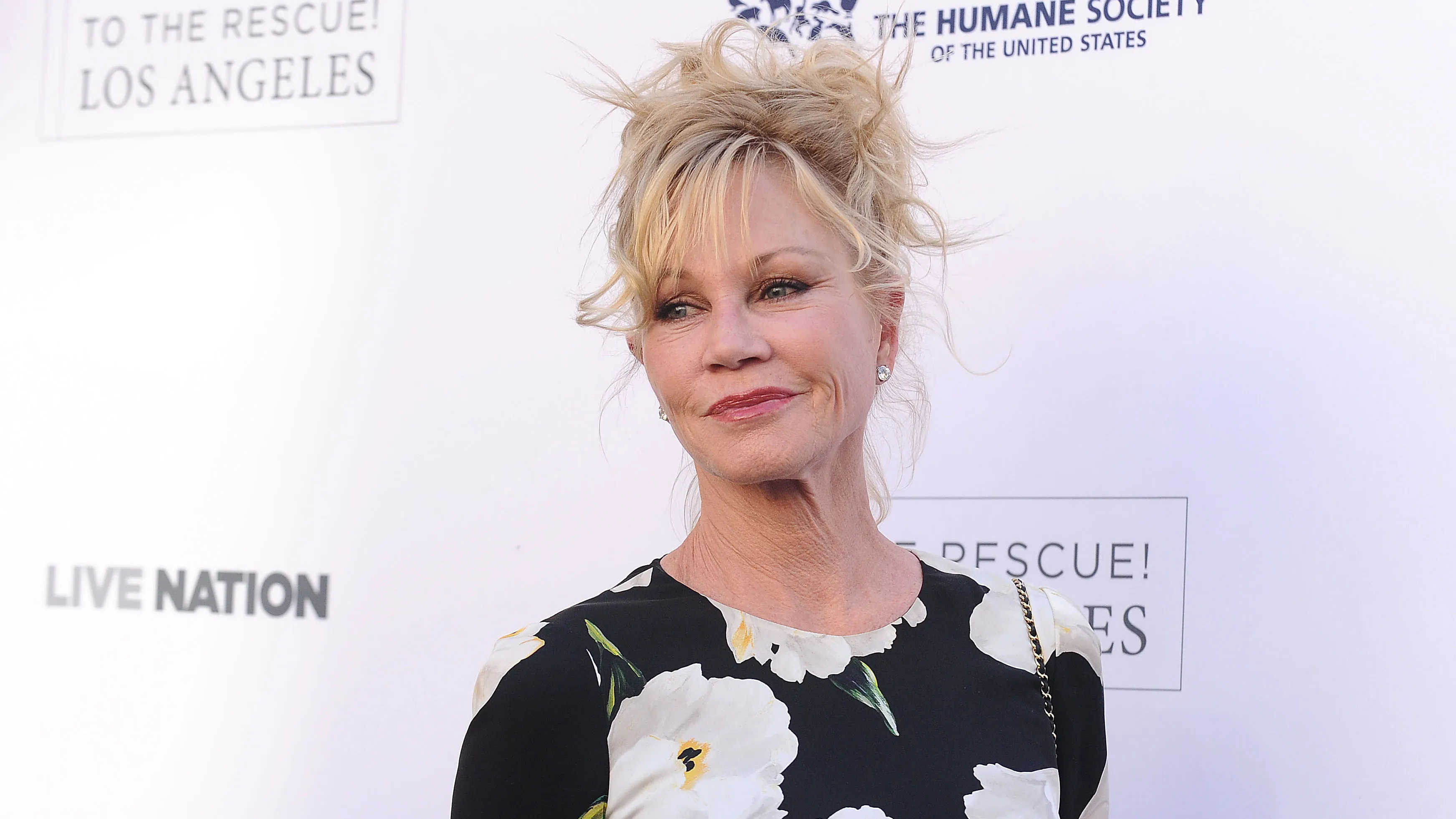 Melanie Griffith, Epilepsy diagnosis, Sexism from doctors, Allure, 3490x1970 HD Desktop