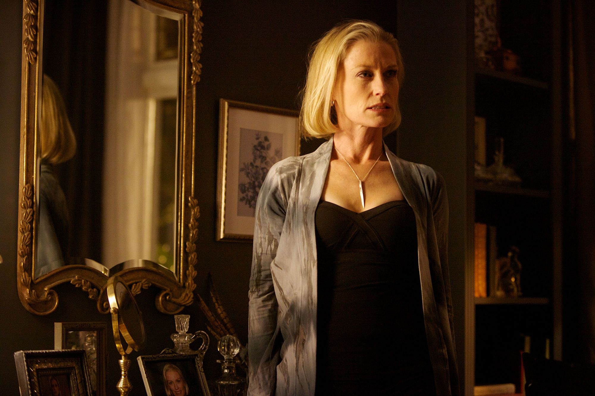 Jessica Tuck, Grimm (TV Series) Wallpaper, 2000x1340 HD Desktop
