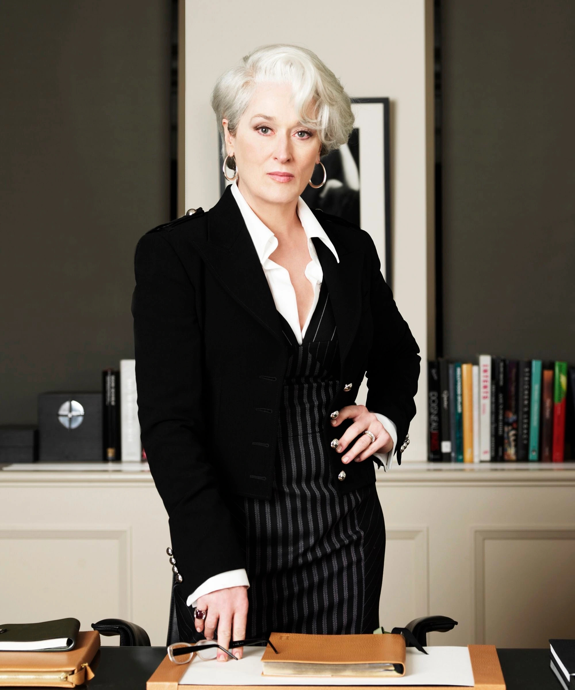 Meryl Streep, The Devil Wears Prada, Fashion icon, Leading actress, 2000x2400 HD Phone