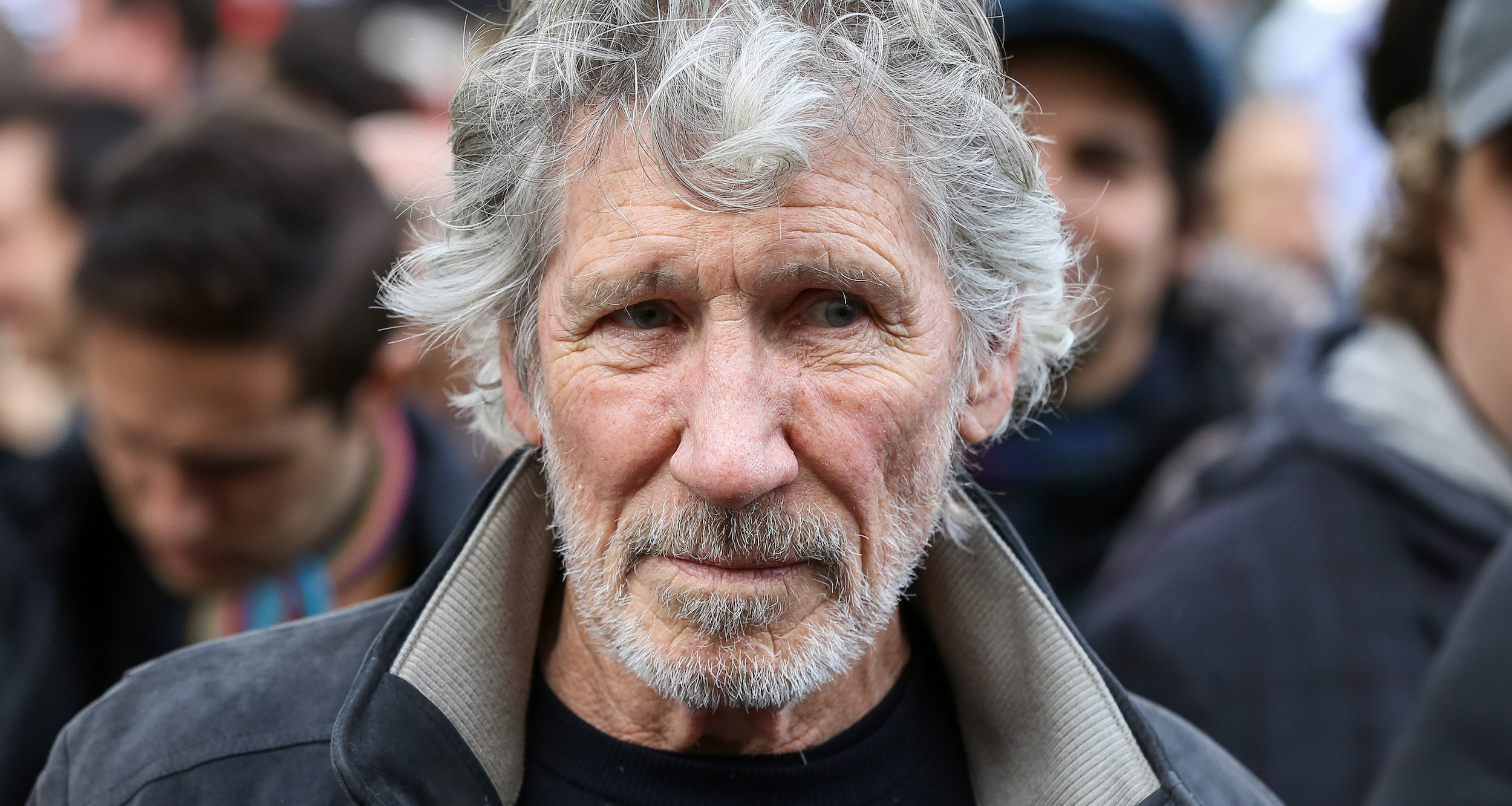 Roger Waters, Russia, China, 2500x1340 HD Desktop