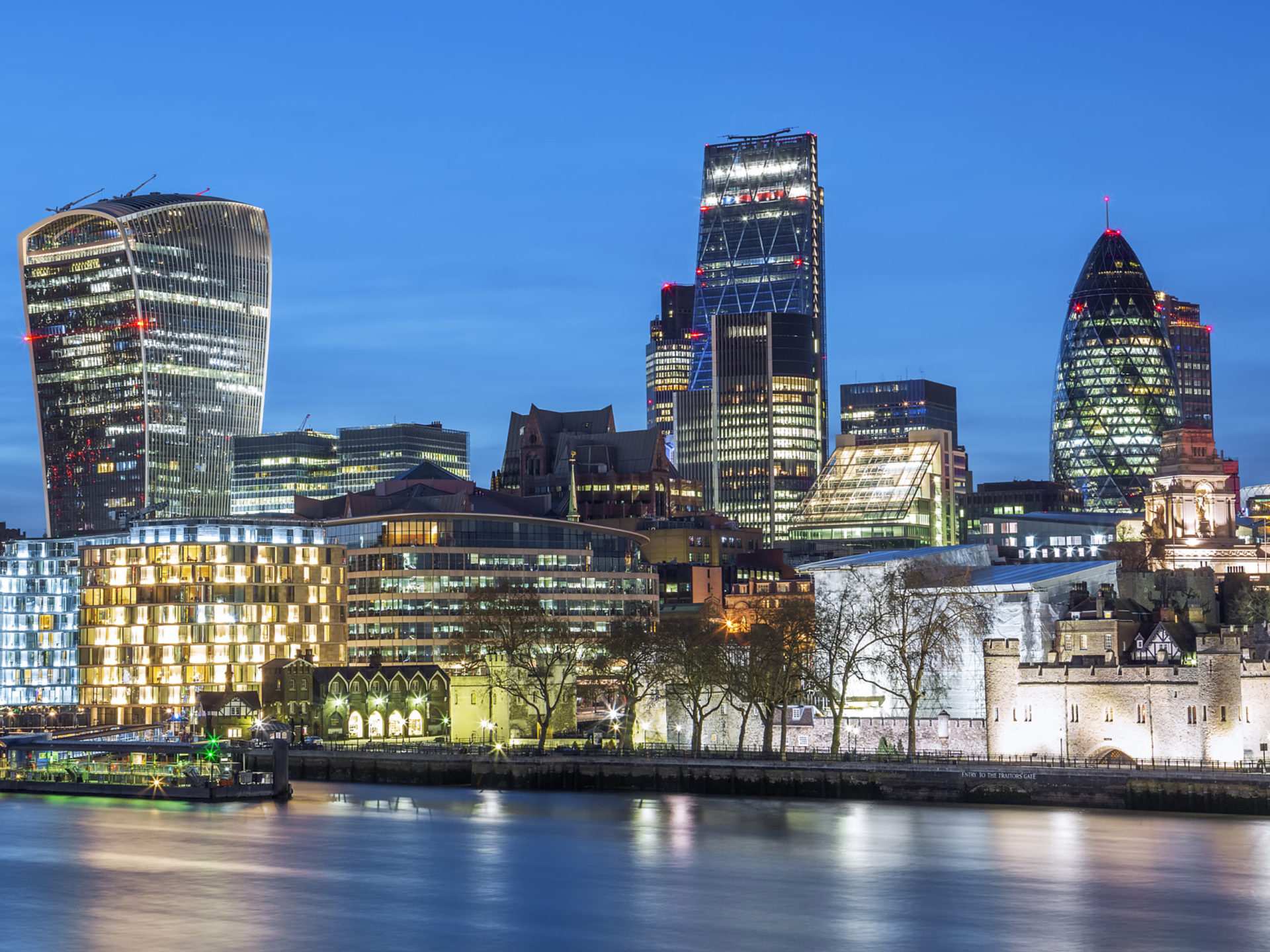Night skyline, River Thames at night, City lights reflected, Urban glow, 1920x1440 HD Desktop