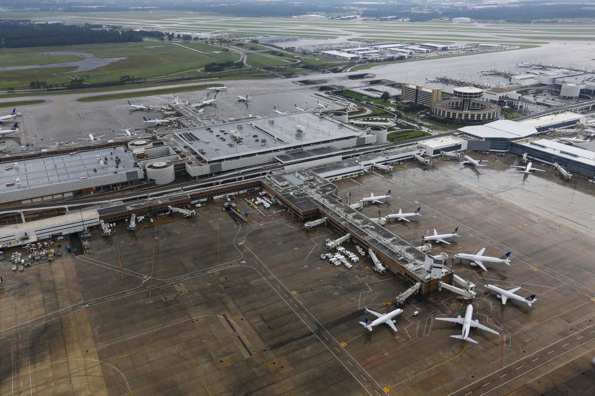 George Bush Intercontinental Airport, Terminal reopening, Enhanced security measures, Safety protocols, 2050x1370 HD Desktop