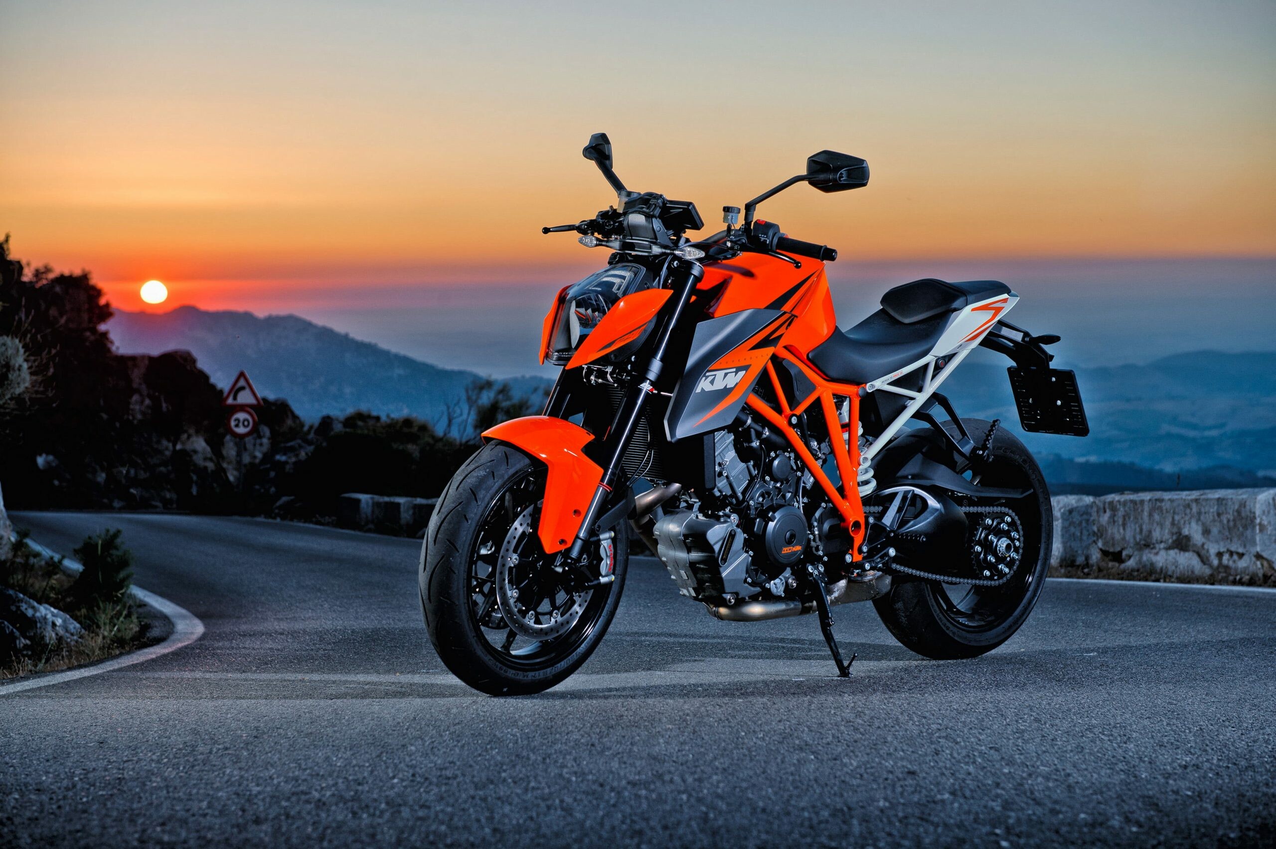 KTM 1290 Super Duke R, Bikes Wallpaper, 2560x1710 HD Desktop