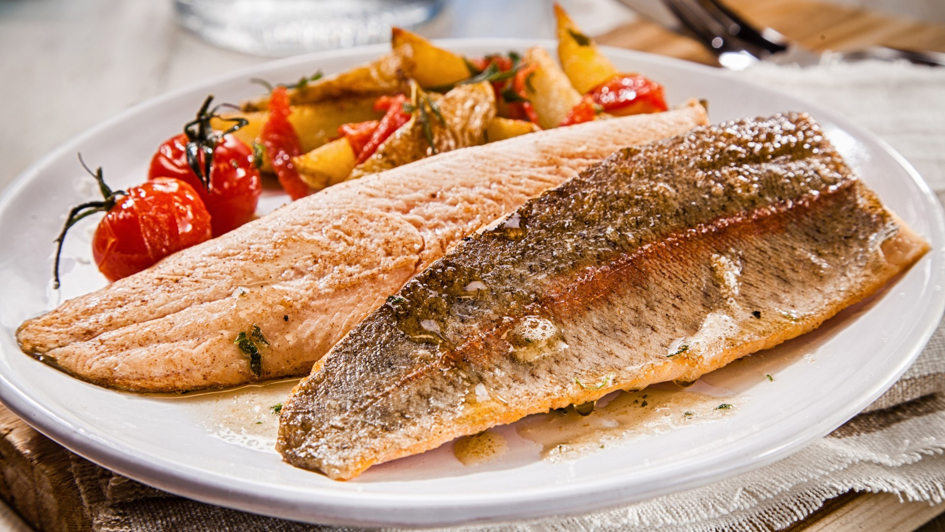 Fish plate seafood, Seafood delicacies, Fresh seafood, Vegetables, 1920x1080 Full HD Desktop