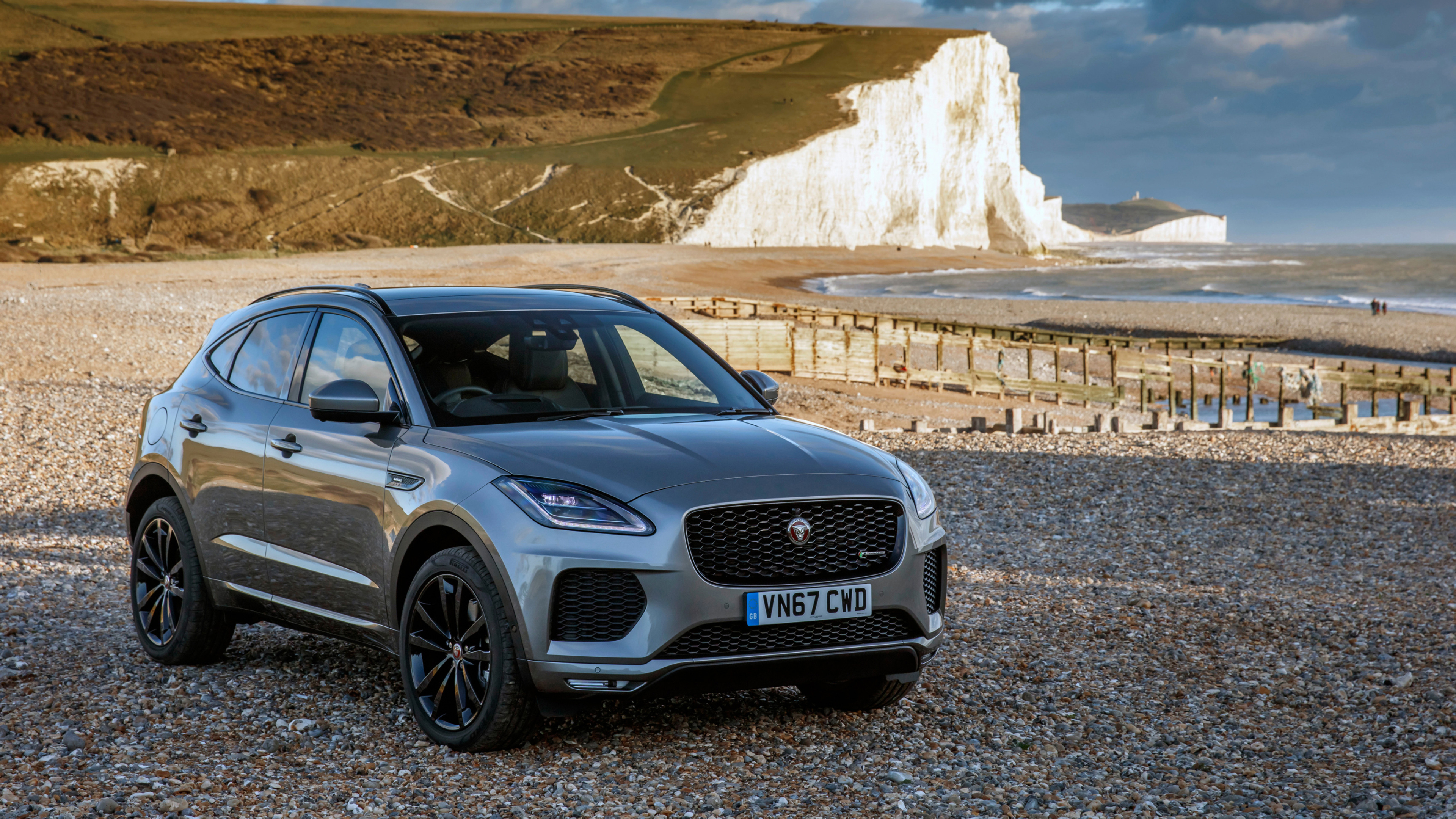 Jaguar E-PACE, Astonishing performance, AWD R-Dynamic, Unleashed potential, 3840x2160 4K Desktop