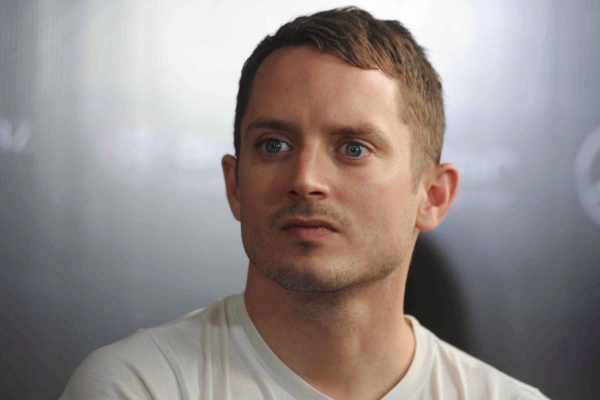 Elijah Wood, HD wallpapers, 2000x1340 HD Desktop