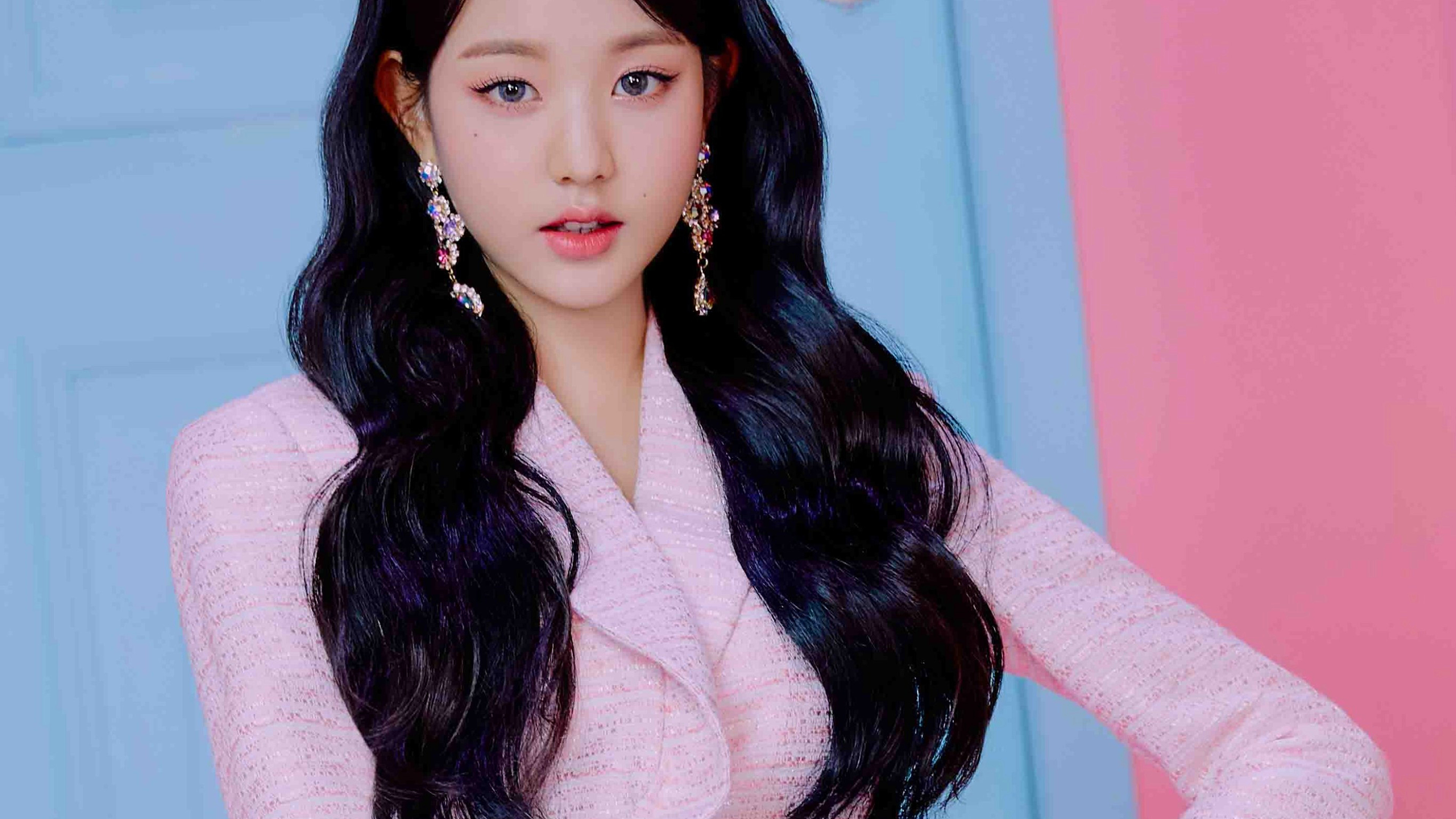 Wonyoung, Cute Pink Wallpaper, 3840x2160 4K Desktop