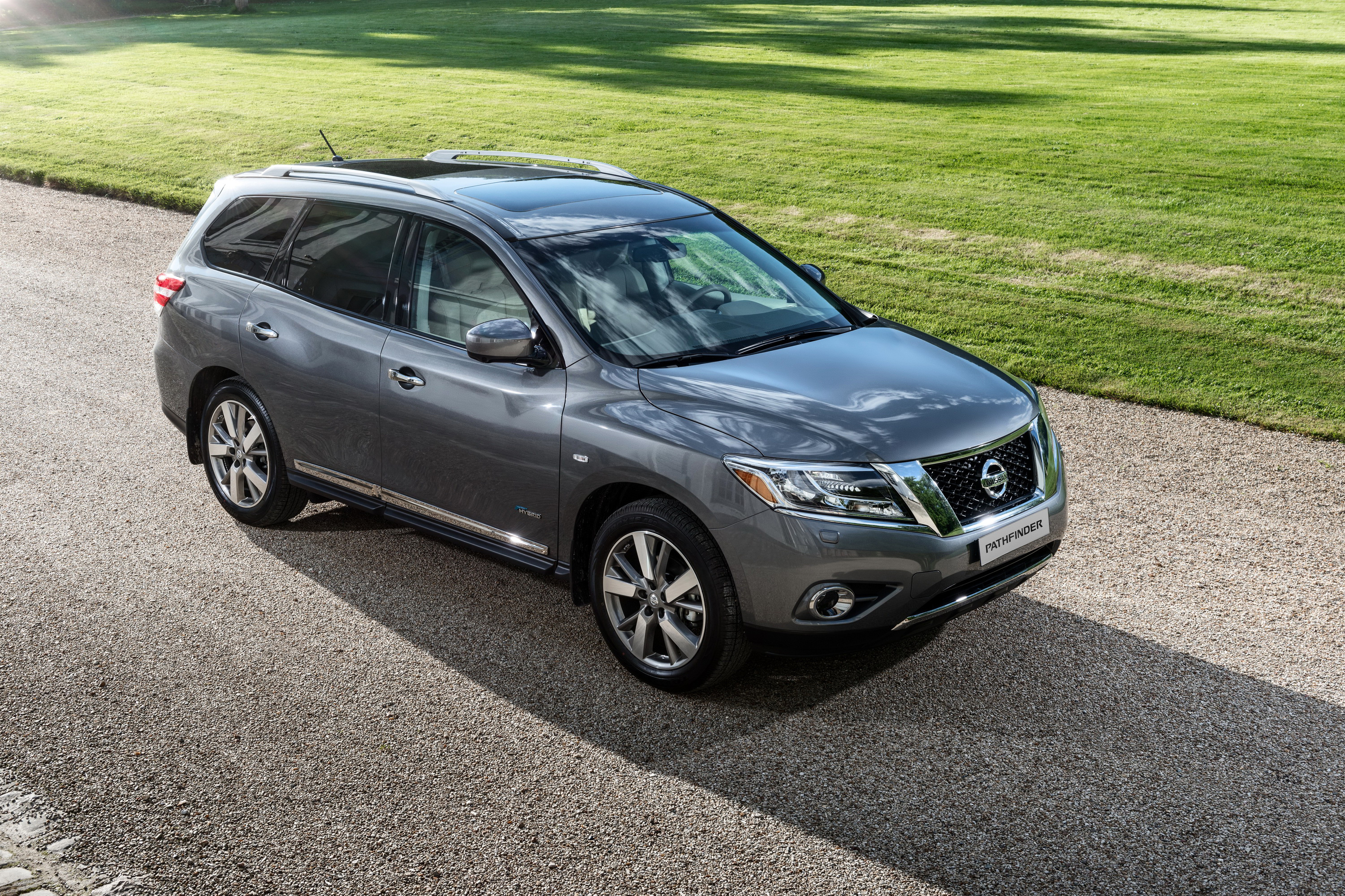 Nissan Pathfinder, Sporty gray, 2015 model, Metallic finish, 3010x2000 HD Desktop