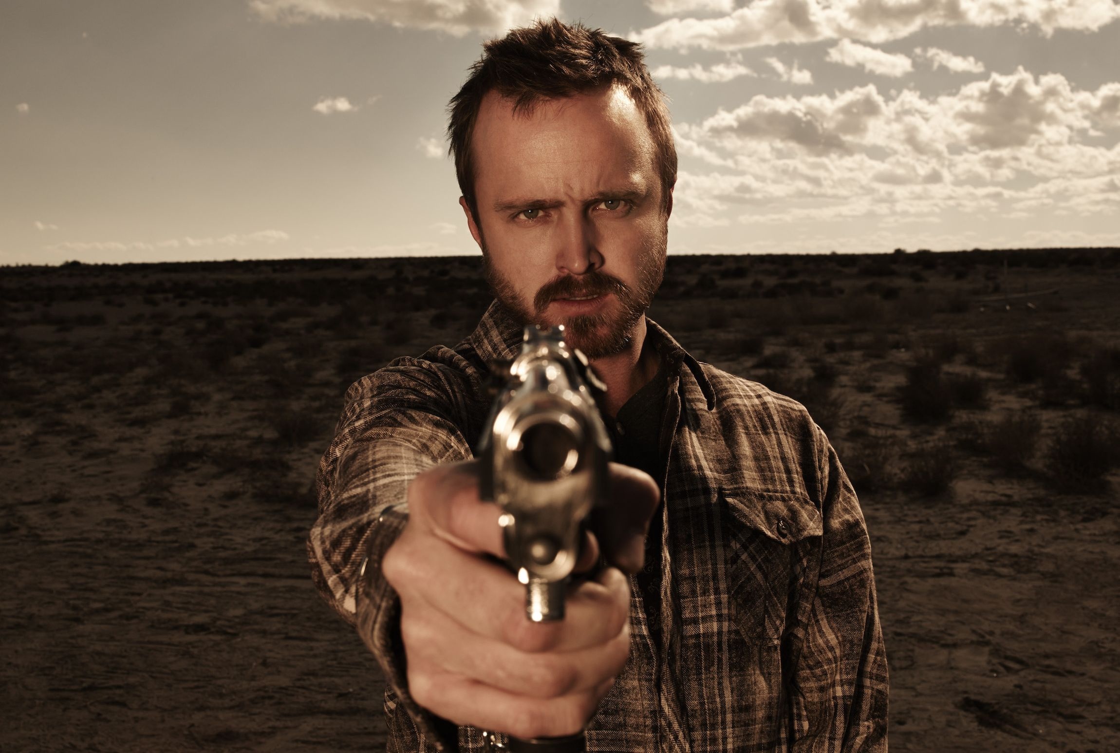 Jesse Pinkman, aimed handgun, New Mexico desert, HD Desktop wallpaper