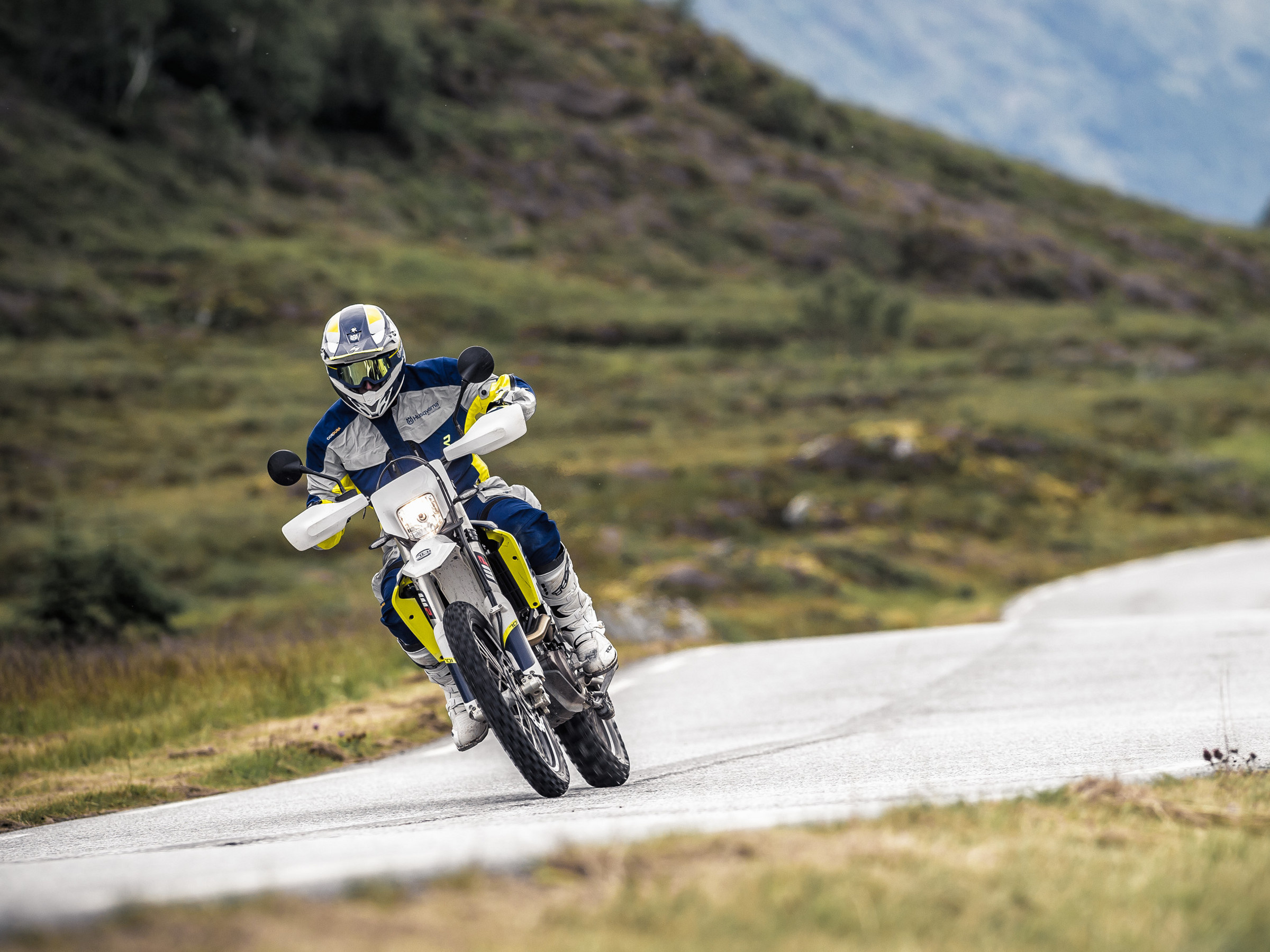 2016 Model, Husqvarna 701 ENDURO Wallpaper, 2400x1800 HD Desktop