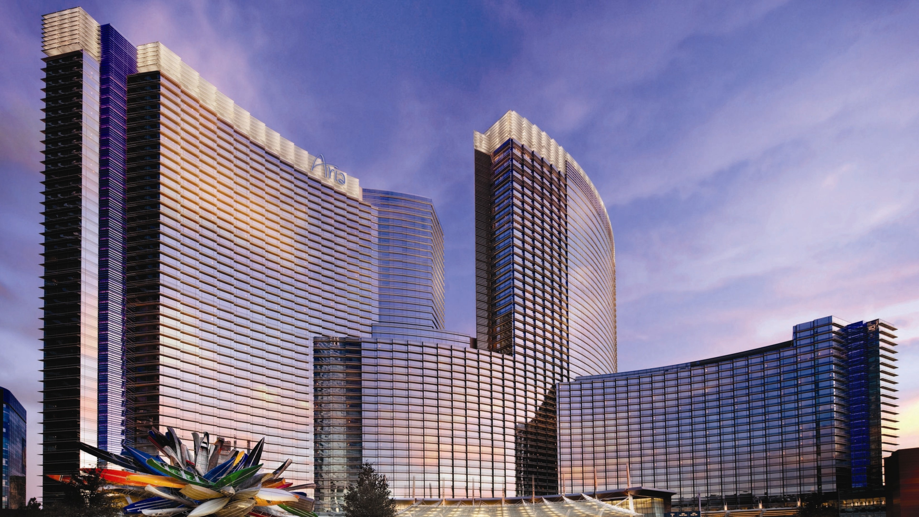 Aria hotel in twilight, Vegas skyline at dusk, Stunning architecture, Vacation vibes, 3840x2160 4K Desktop