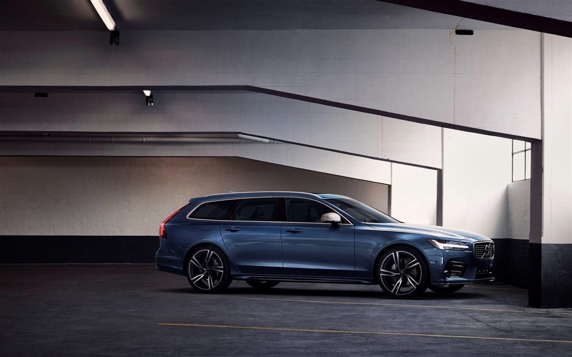 Volvo V90, Wagons R Design, Parking blue, Auto, 1920x1200 HD Desktop