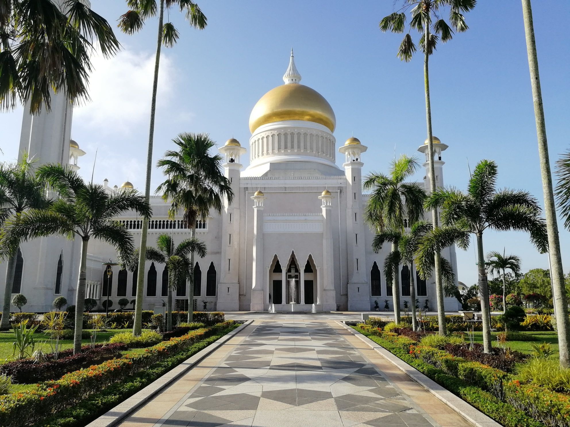 Bandar Seri Begawan, Abode of Peace, Cultural gem, Serene beauty, 1990x1490 HD Desktop