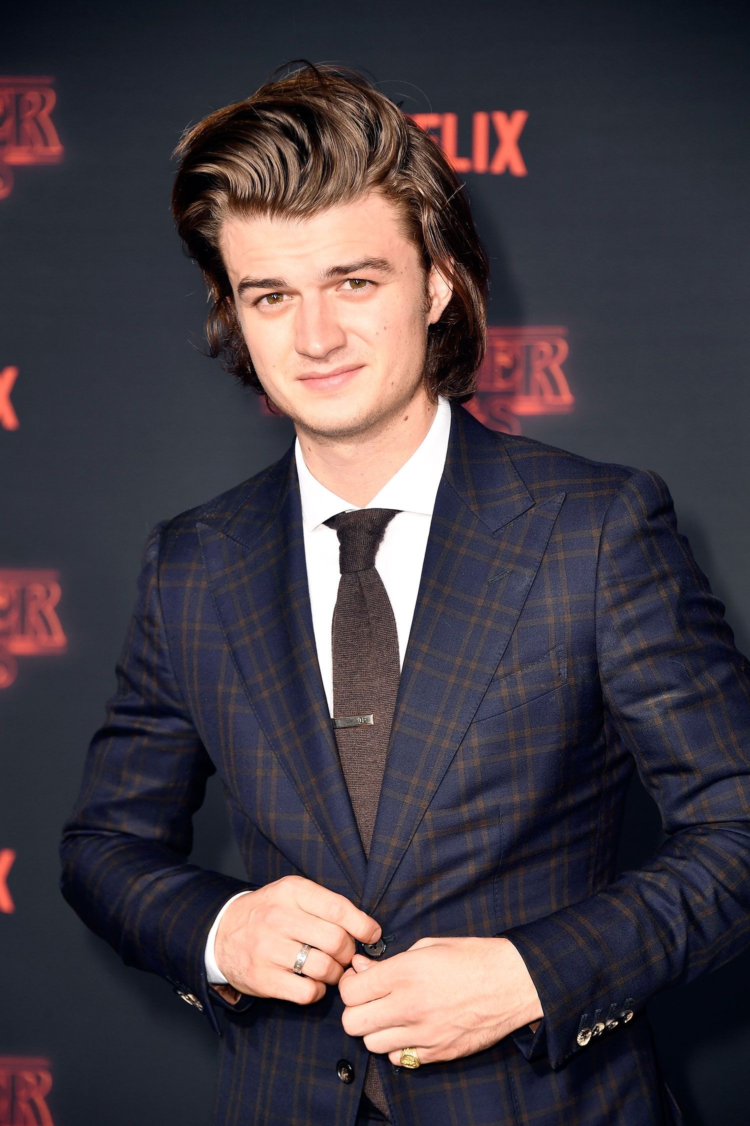 Joe Keery, Short hair, Stranger Things, Photos, 1500x2250 HD Phone