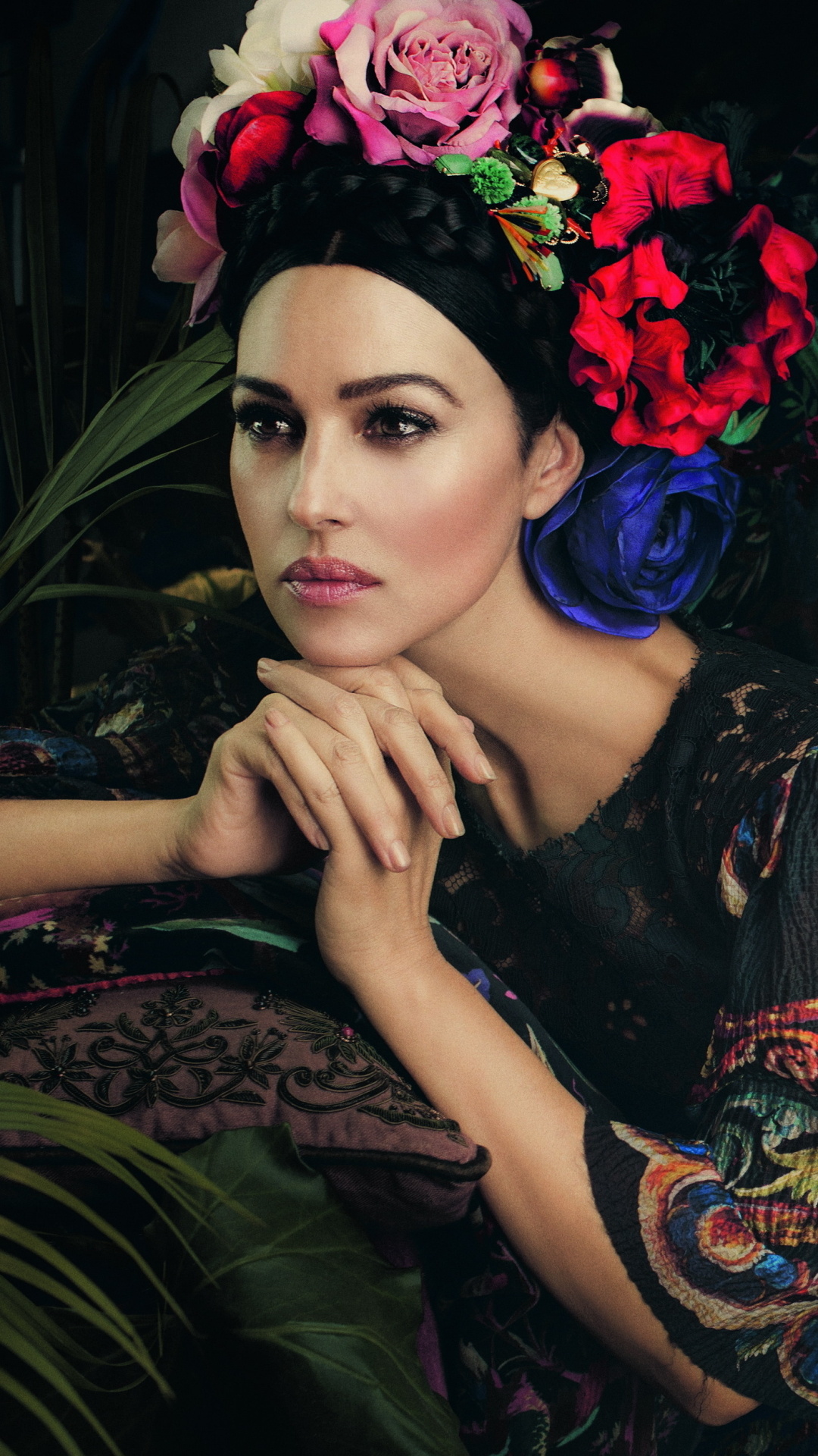 Monica Bellucci, Stunning celebrity, Italian beauty, Iconic actress, 1080x1920 Full HD Phone