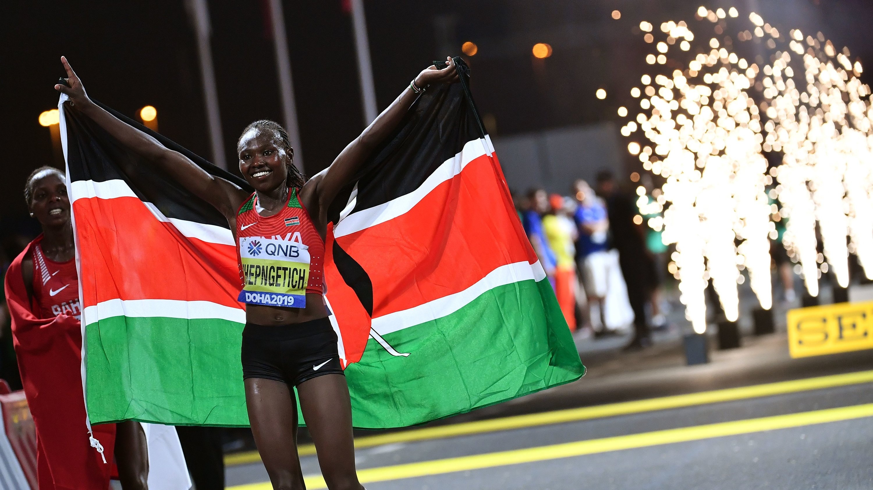 Ruth Chepngetich, Marathon at midnight, World championships, The New York Times, 3000x1690 HD Desktop
