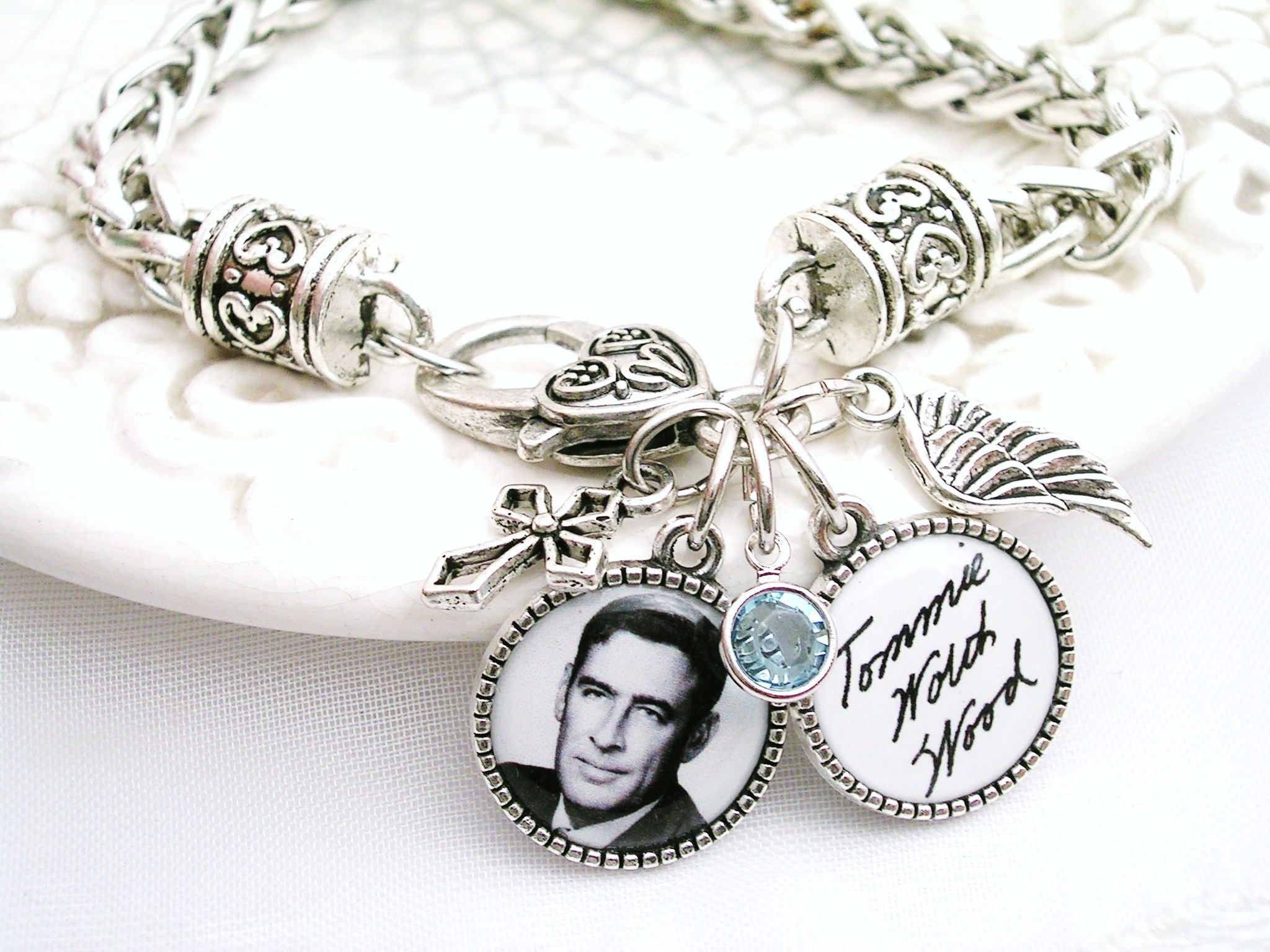 Photo handwriting, Charm Bracelet Wallpaper, 2050x1540 HD Desktop