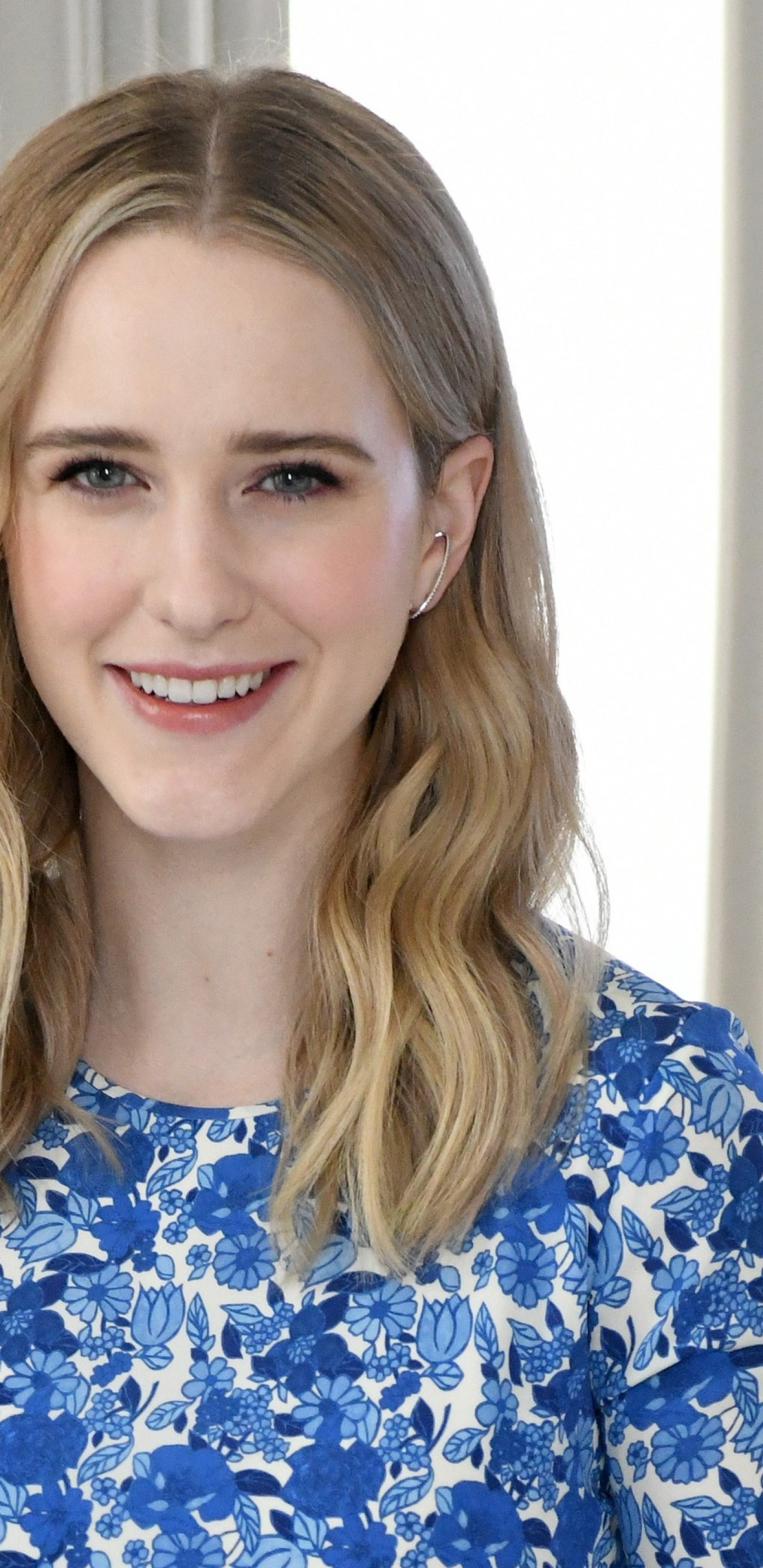 Rachel Brosnahan, Smiling blonde actress, Celebrity wallpapers, Samsung Galaxy, 1440x2960 HD Phone