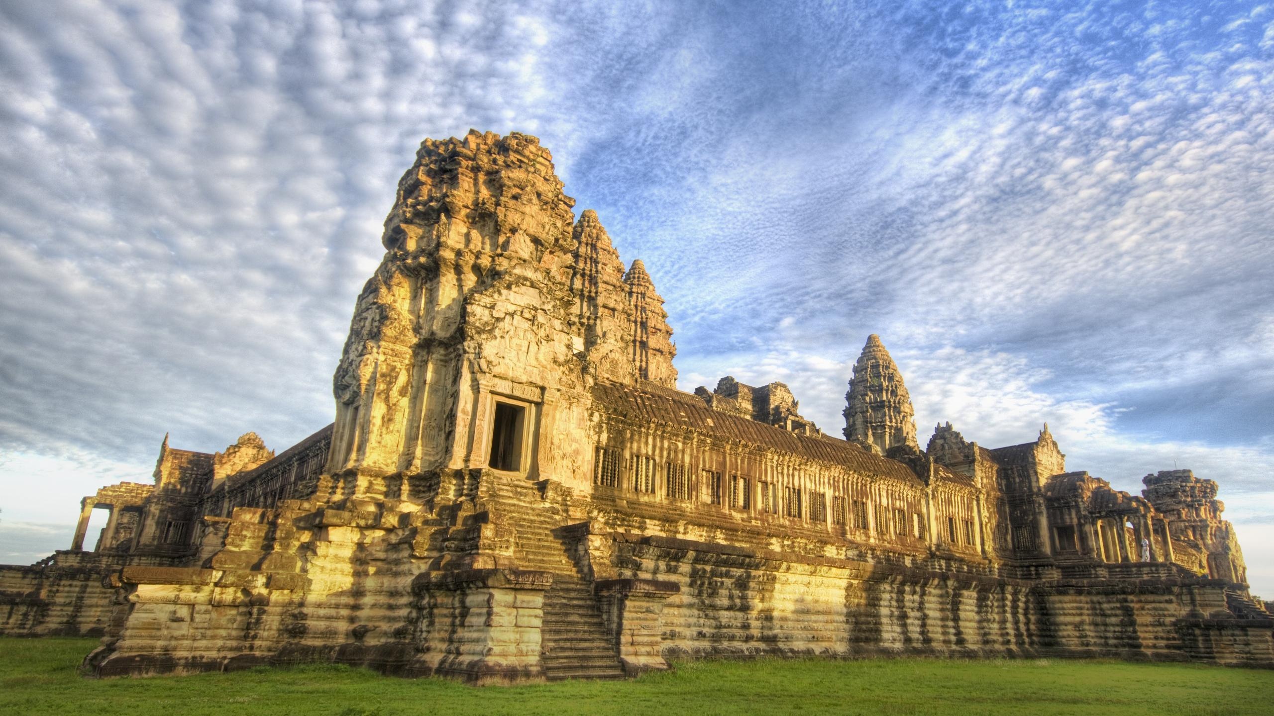 Siem Reap, Cambodia, Historical sites, Temples galore, Travel photography, 2560x1440 HD Desktop
