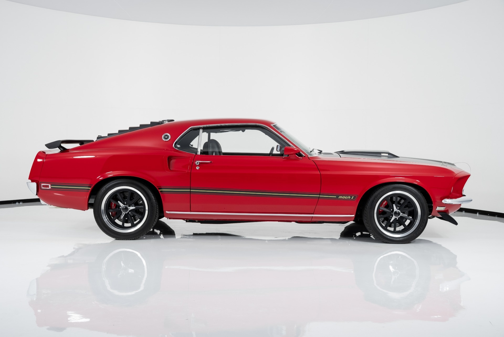1969 Ford Mustang Mach 1, Rear window louvers, Reflective white studio floor, HD Desktop wallpaper